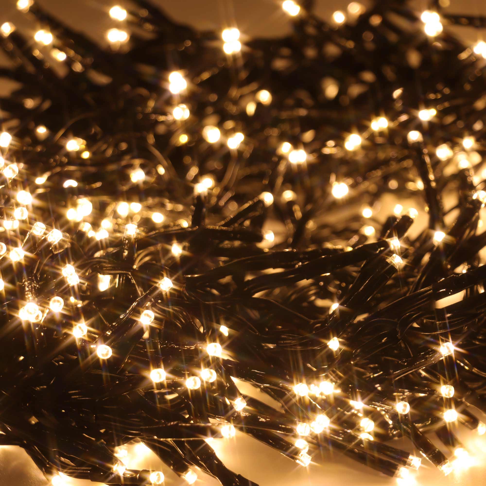 Christmas Sparkle Indoor and Outdoor Cluster Lights x 480 with Warm White LEDs - Mains Operated - Image 3