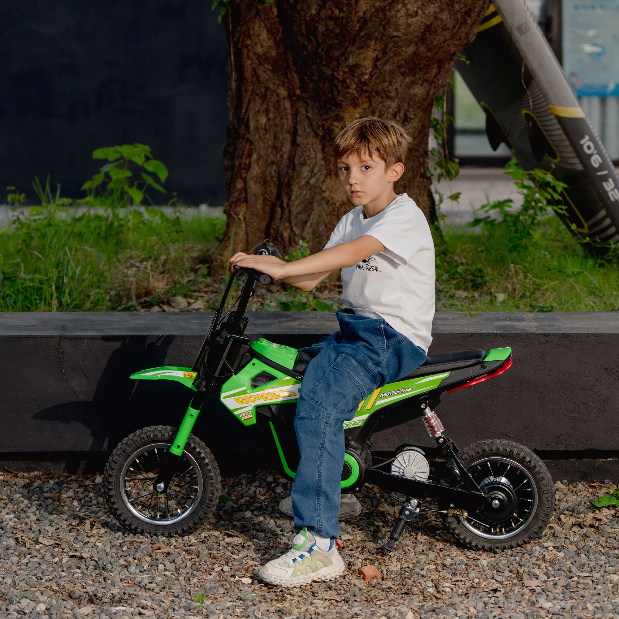 AIYAPLAY 24V Battery Powered Ride On Motorcycle With Rear Suspension - Image 18