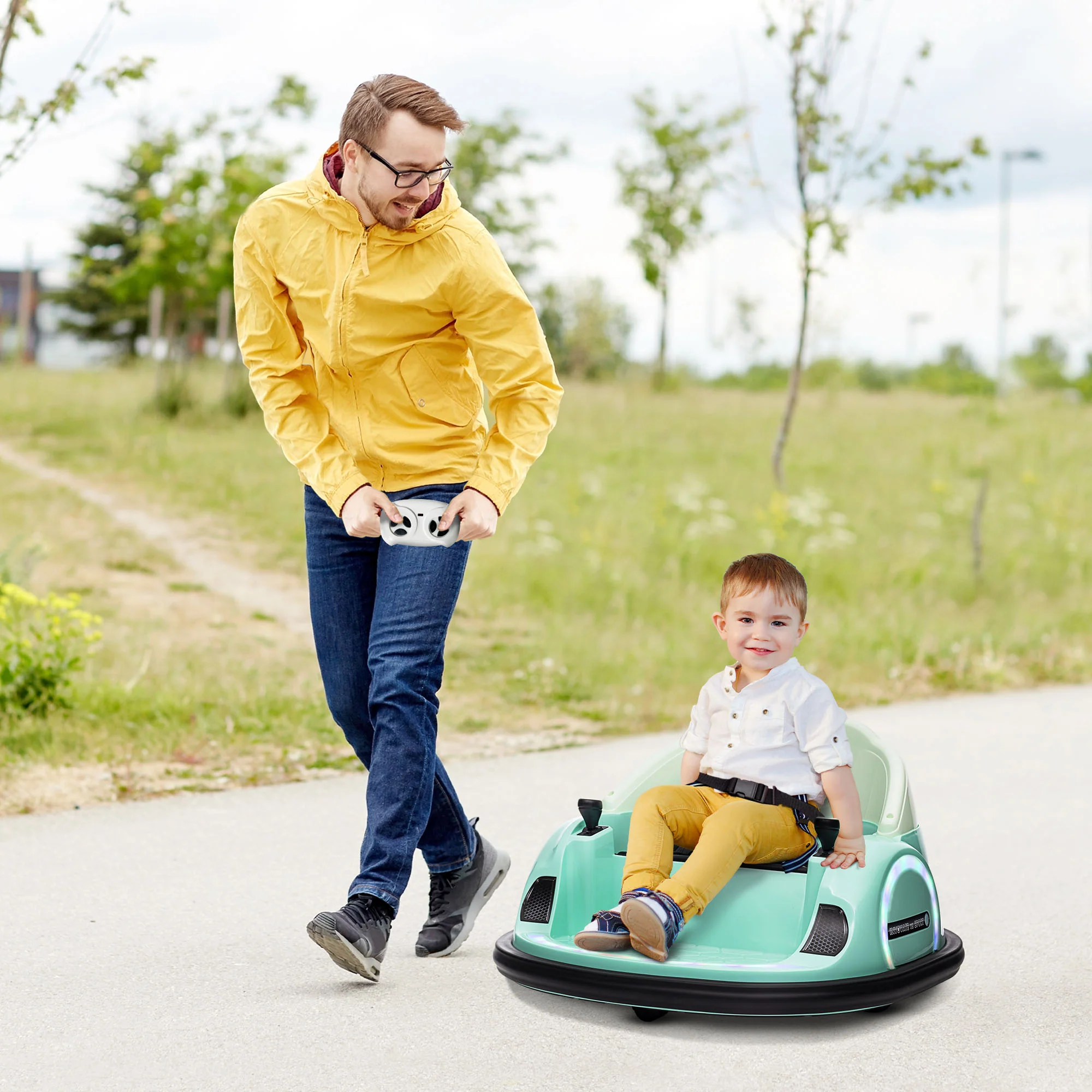 AIYAPLAY 360° Rotation 12V Pink Kids Bumper Car W/ Remote Control - Image 11