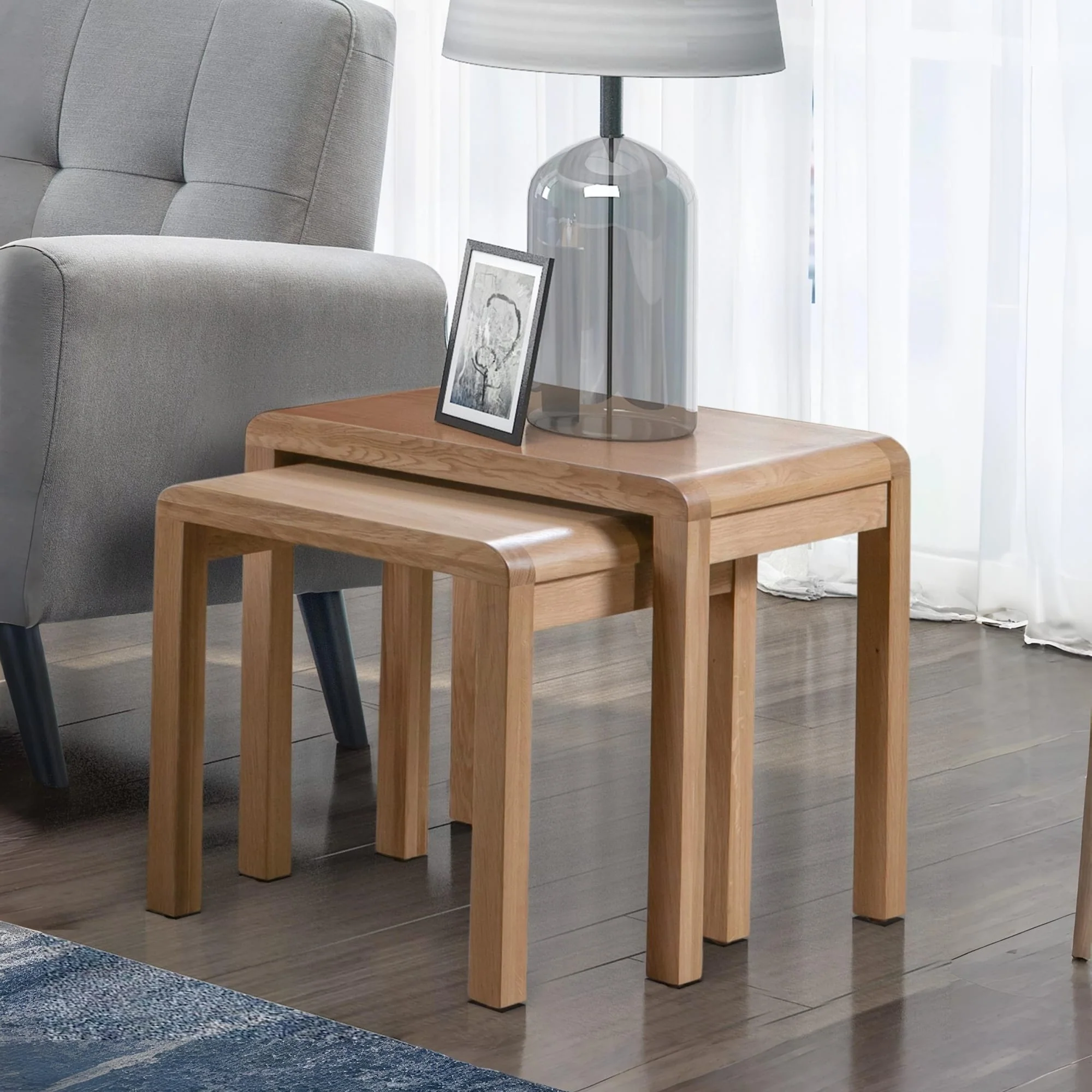 ARC OAK NEST OF 2 TABLES