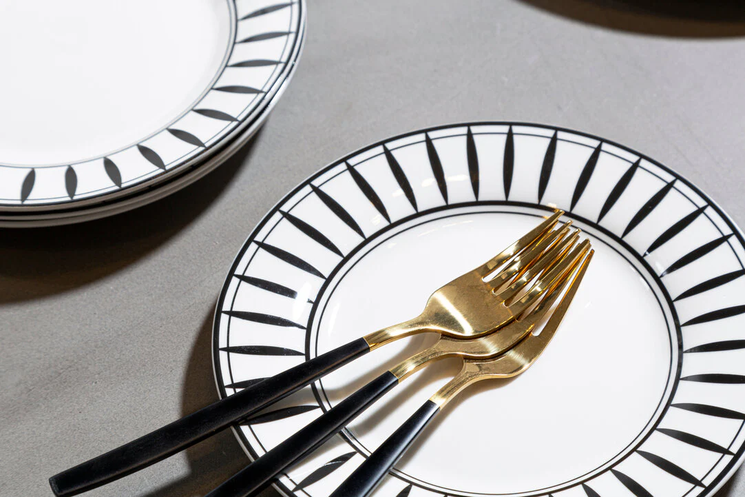 Avie 12 Piece Solar Dinner Set - Image 5