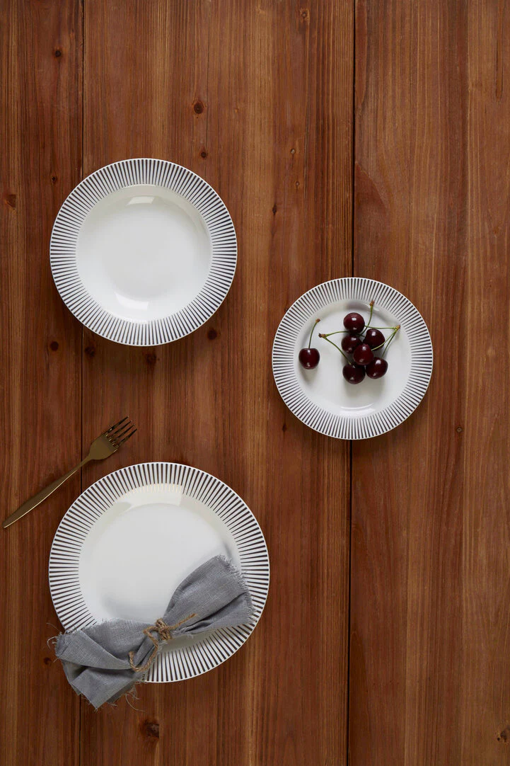 Avie Spoke 12 Piece Dinner Set - Image 5