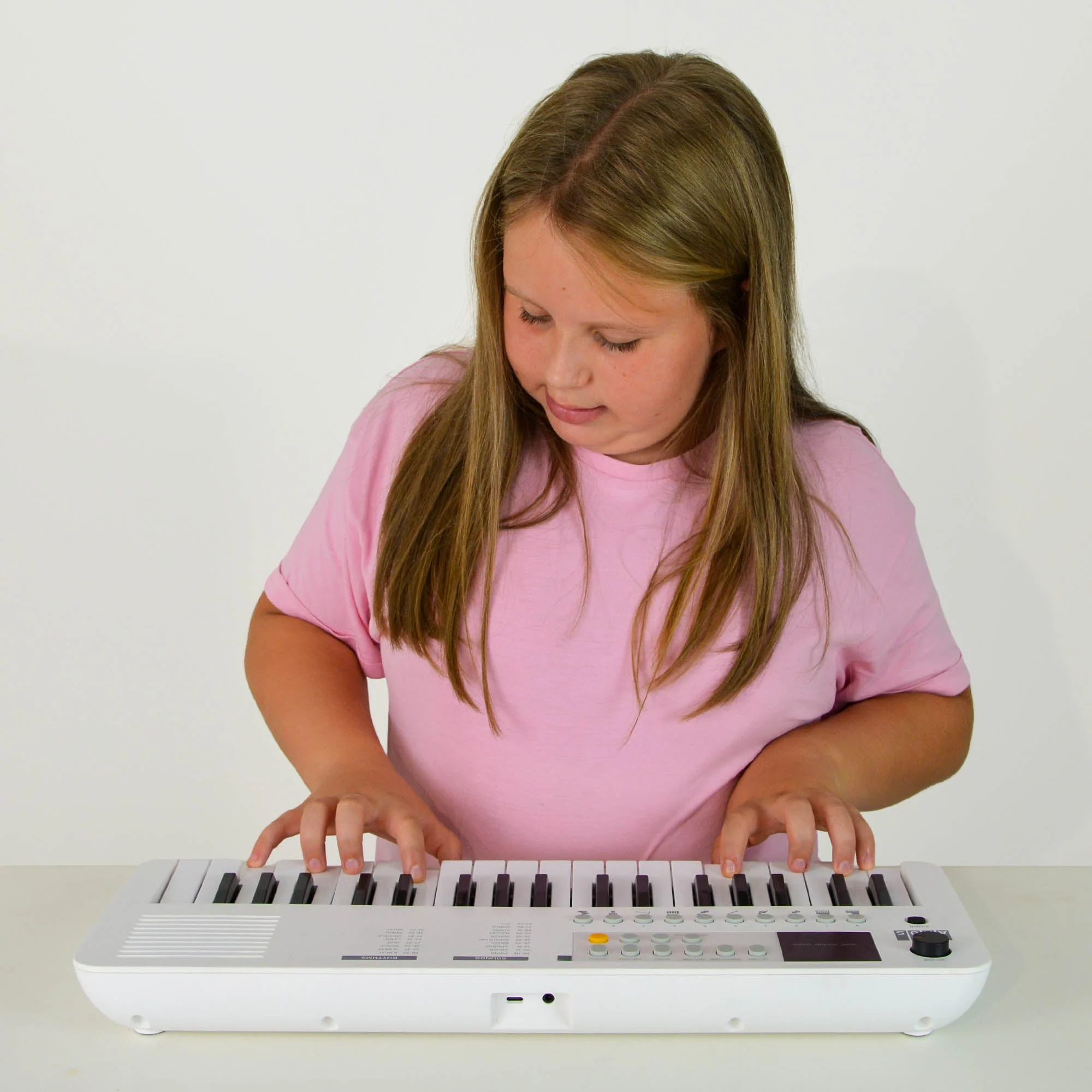 Axus 37 Mini Key Compact Keyboard - Arctic White - Image 5
