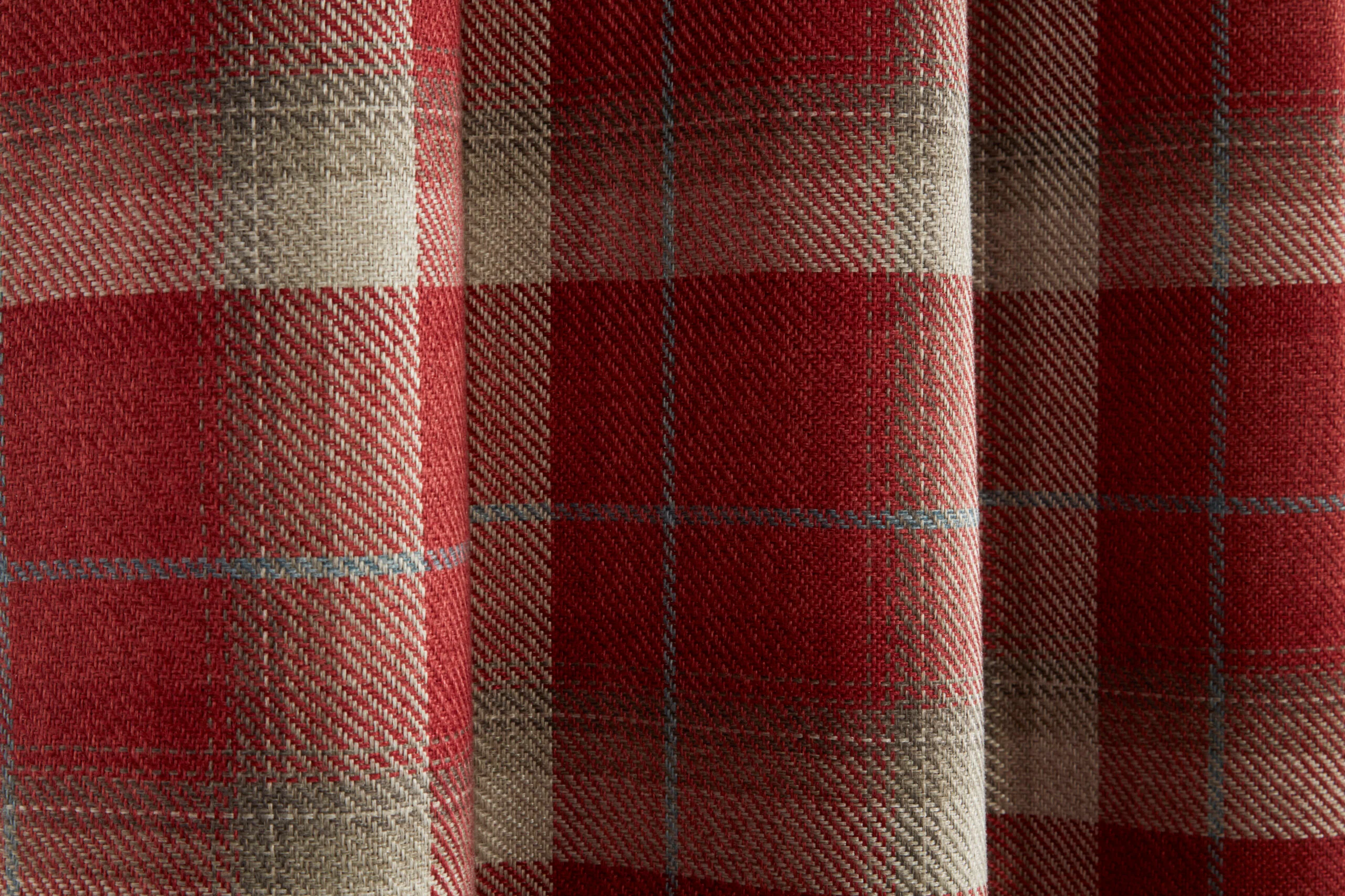 CARNOUSTIE RED CUSHION COVER - Image 4