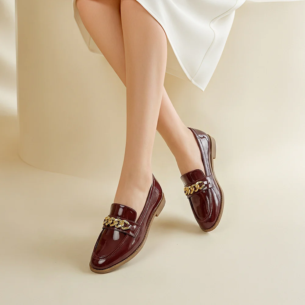 Casual Closed Toe Slip-on Chain Loafers with Low Heel - Red
