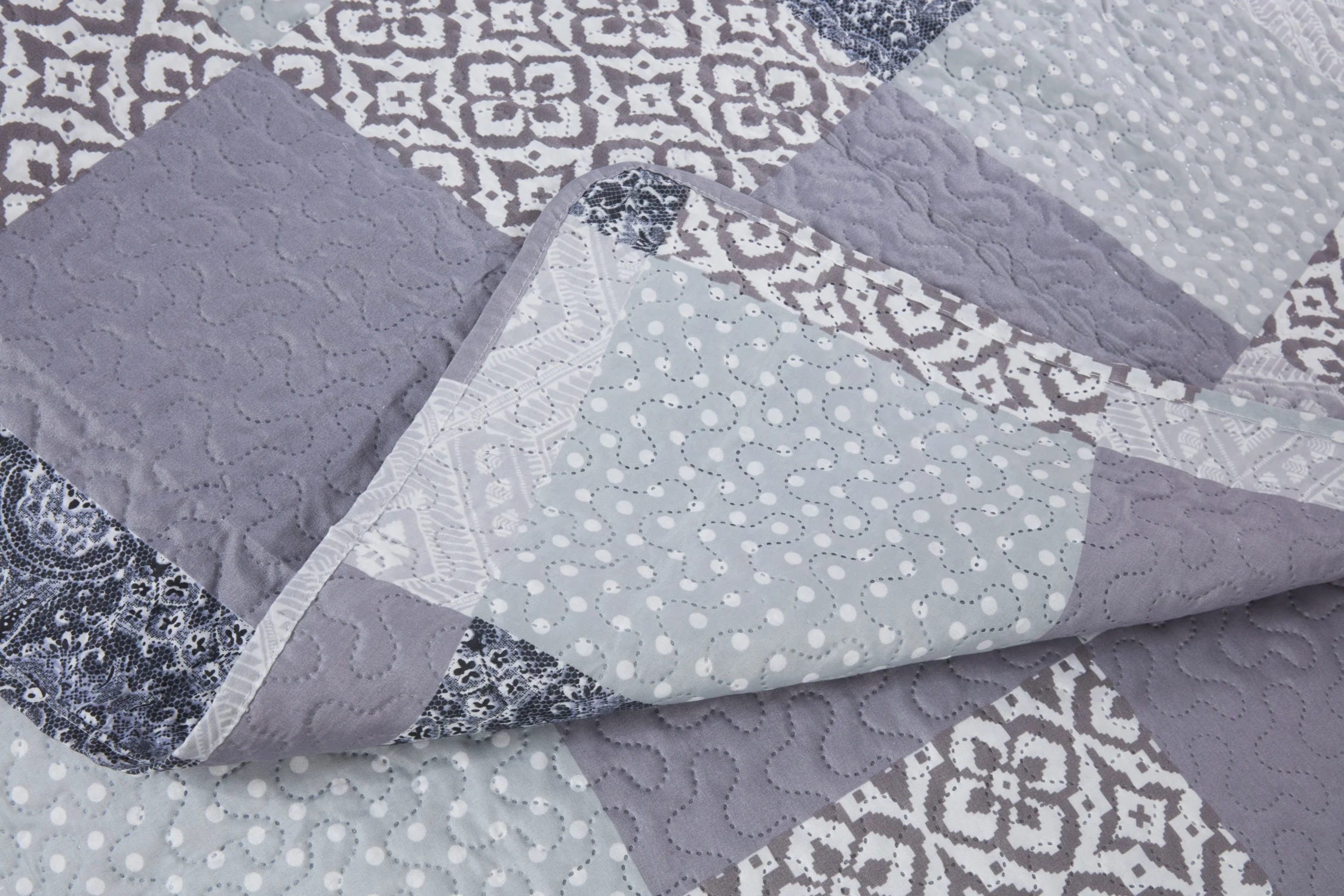 Chiltern - Patchwork Bedspread Set - Image 2