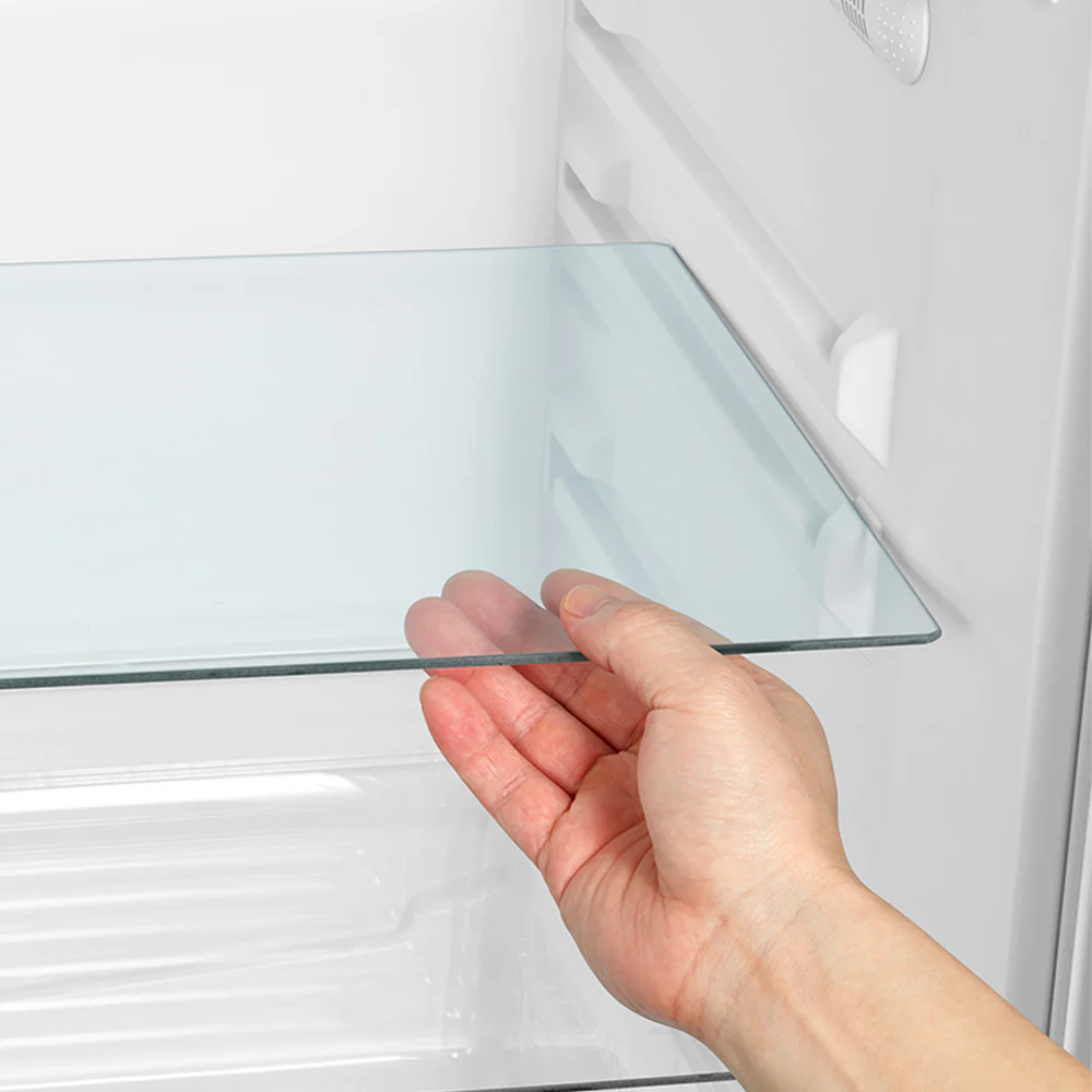 Comfee 174L Freestanding Low Frost Fridge Freezer - Image 6