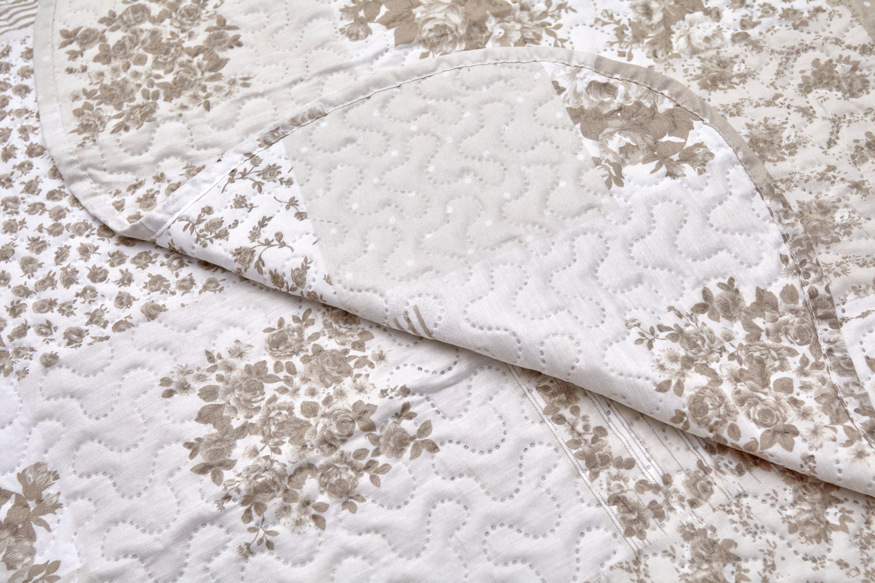 Cotswold - Quilted Patchwork Bedspread Set in Natural - Image 2