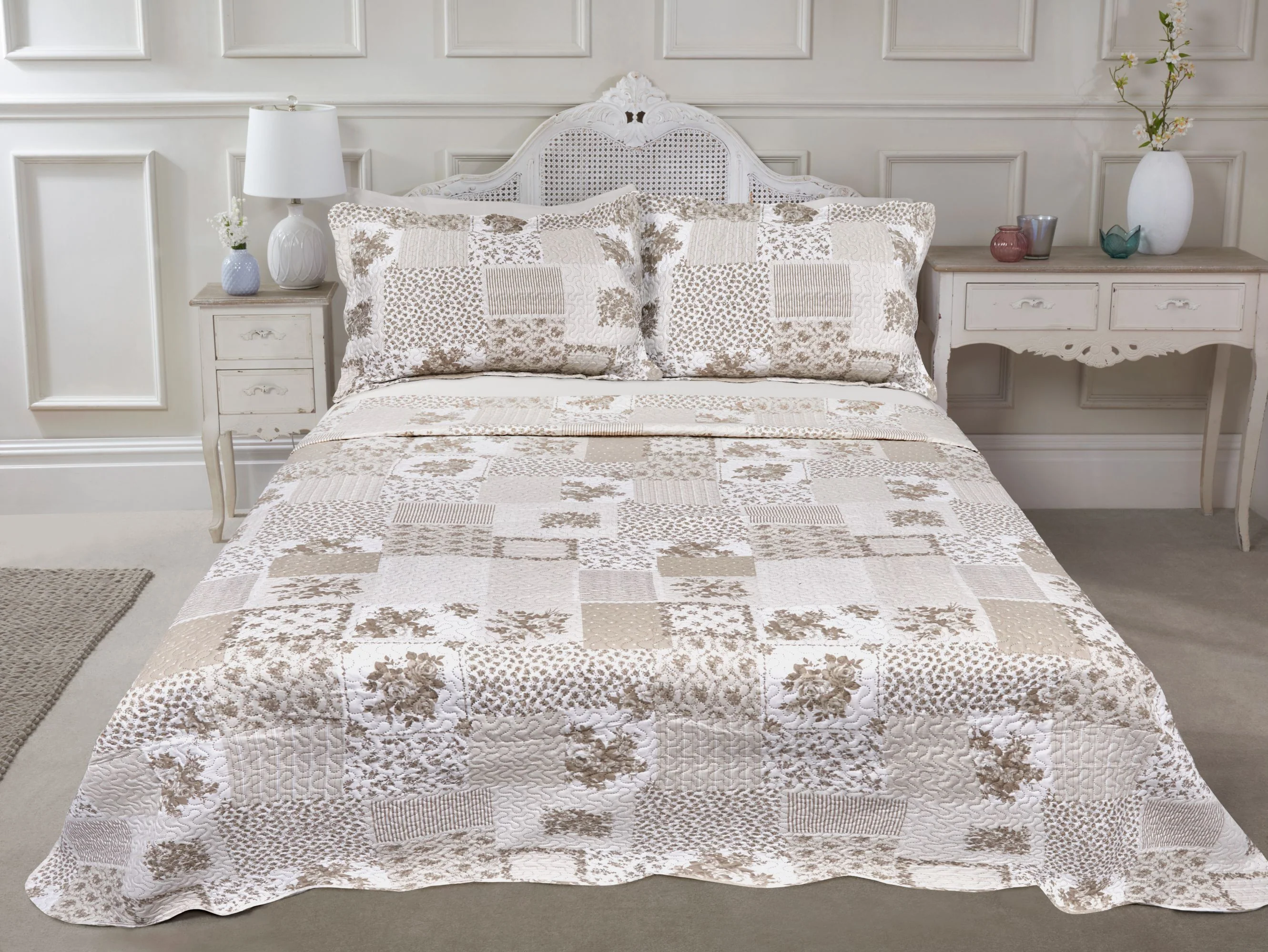 Cotswold - Quilted Patchwork Bedspread Set in Natural - Image 3