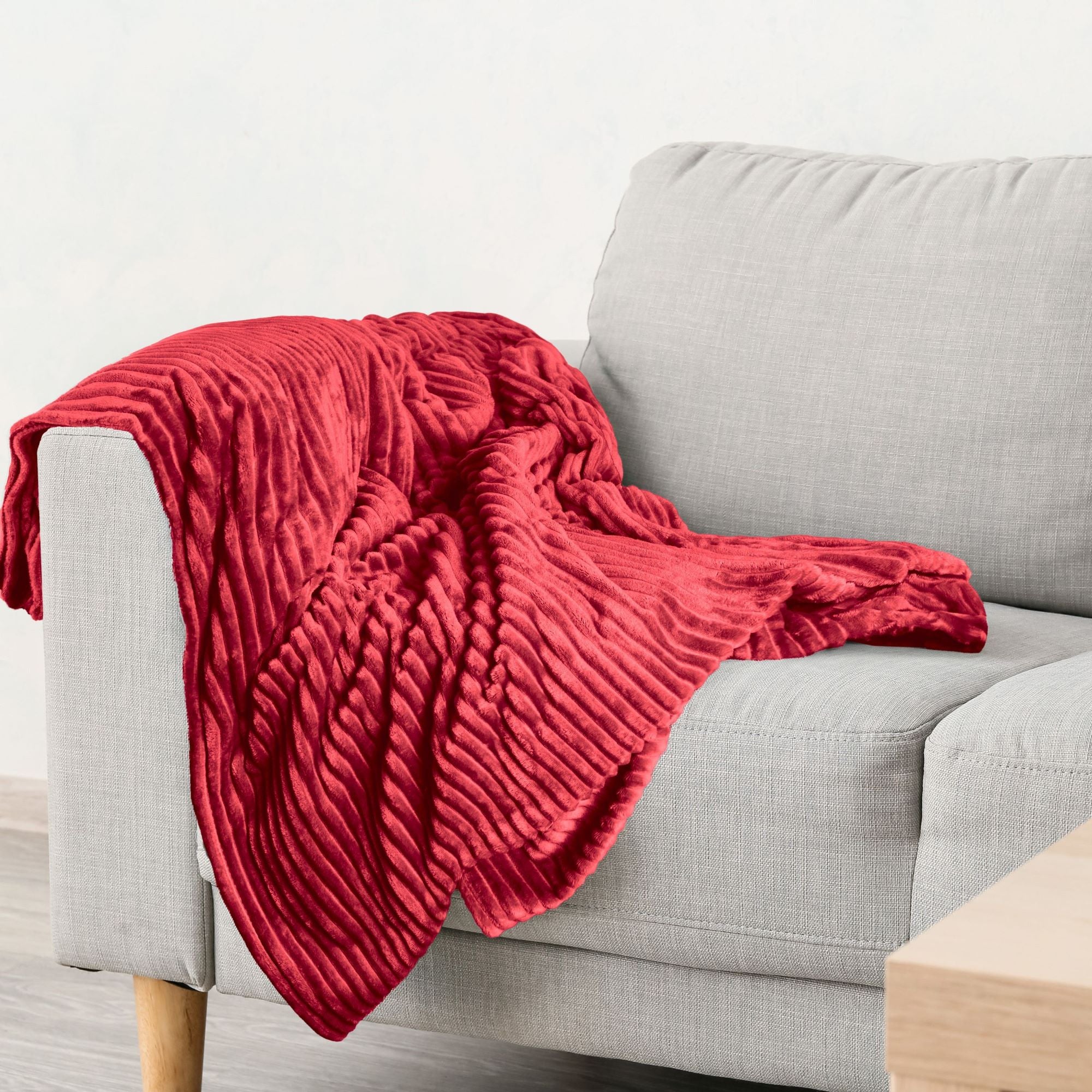 Dakota Ribbed Soft Touch Fleece Throw - Red - Image 2