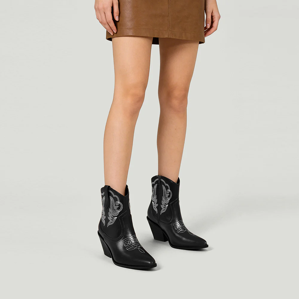 Embroidered Pointed Toe Cowboy Ankle Boots With Block Heel - Black - Image 2