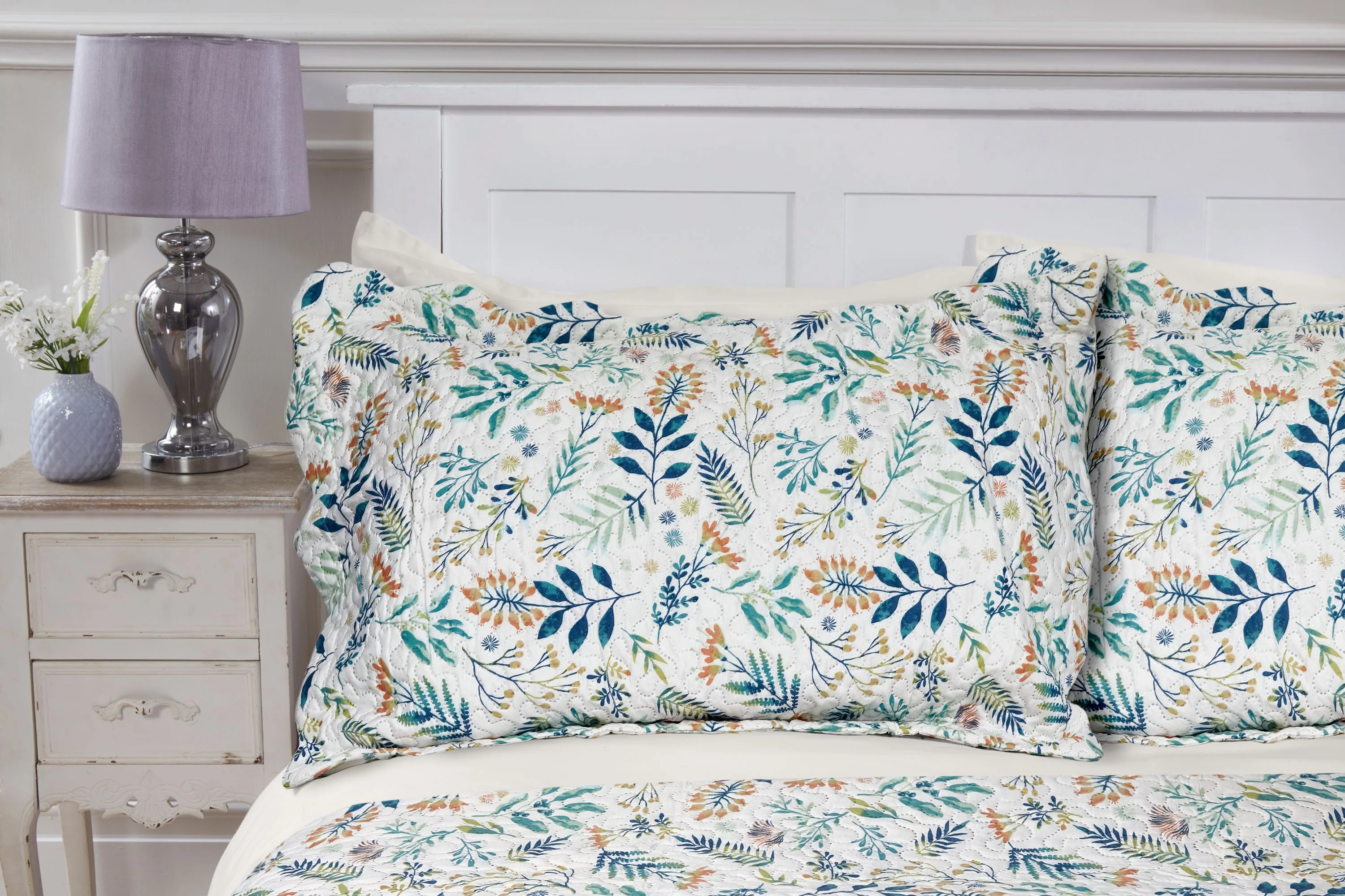 Fernley - Quilted Patchwork Bedspread Set - Image 3