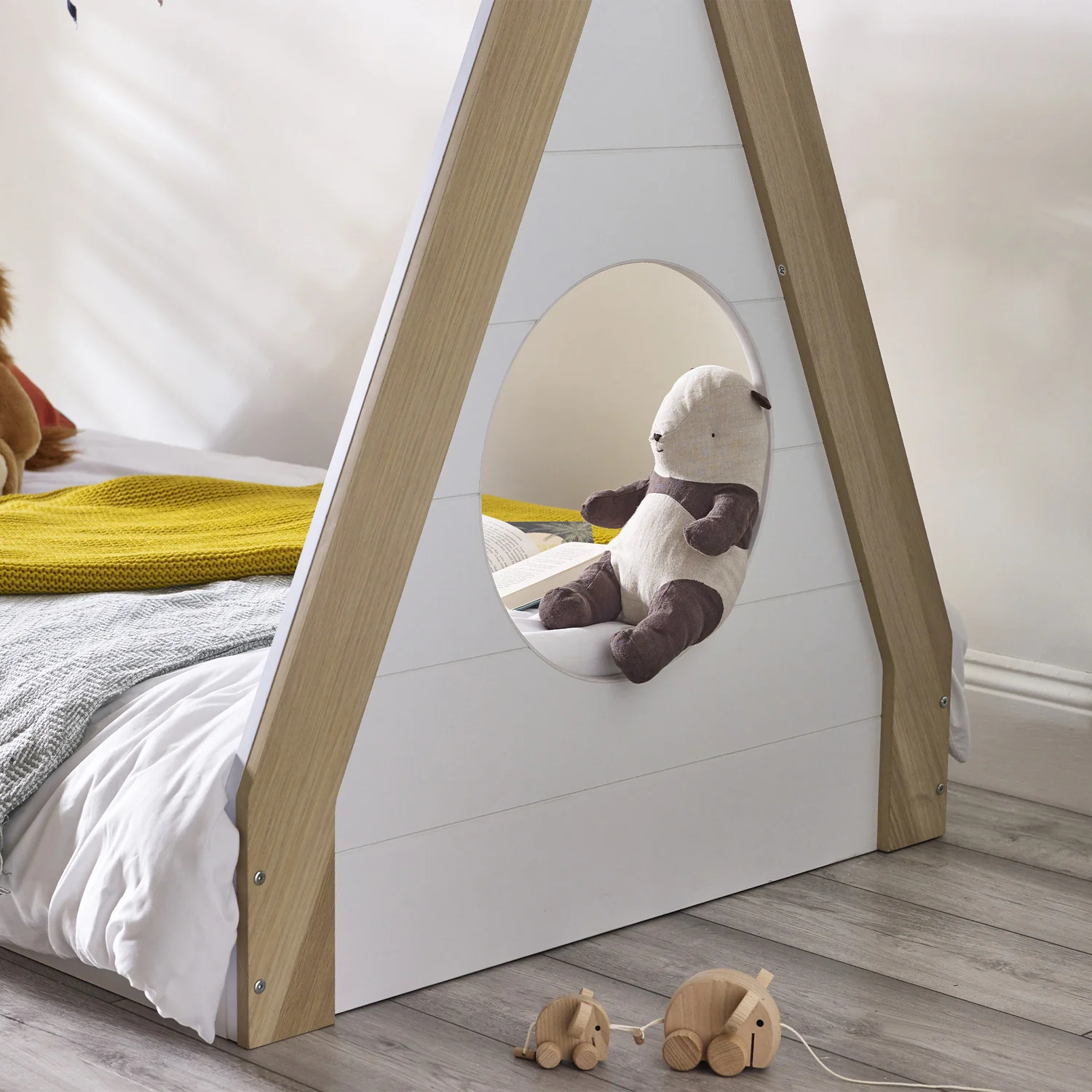 Festival Tent Bed - Image 4