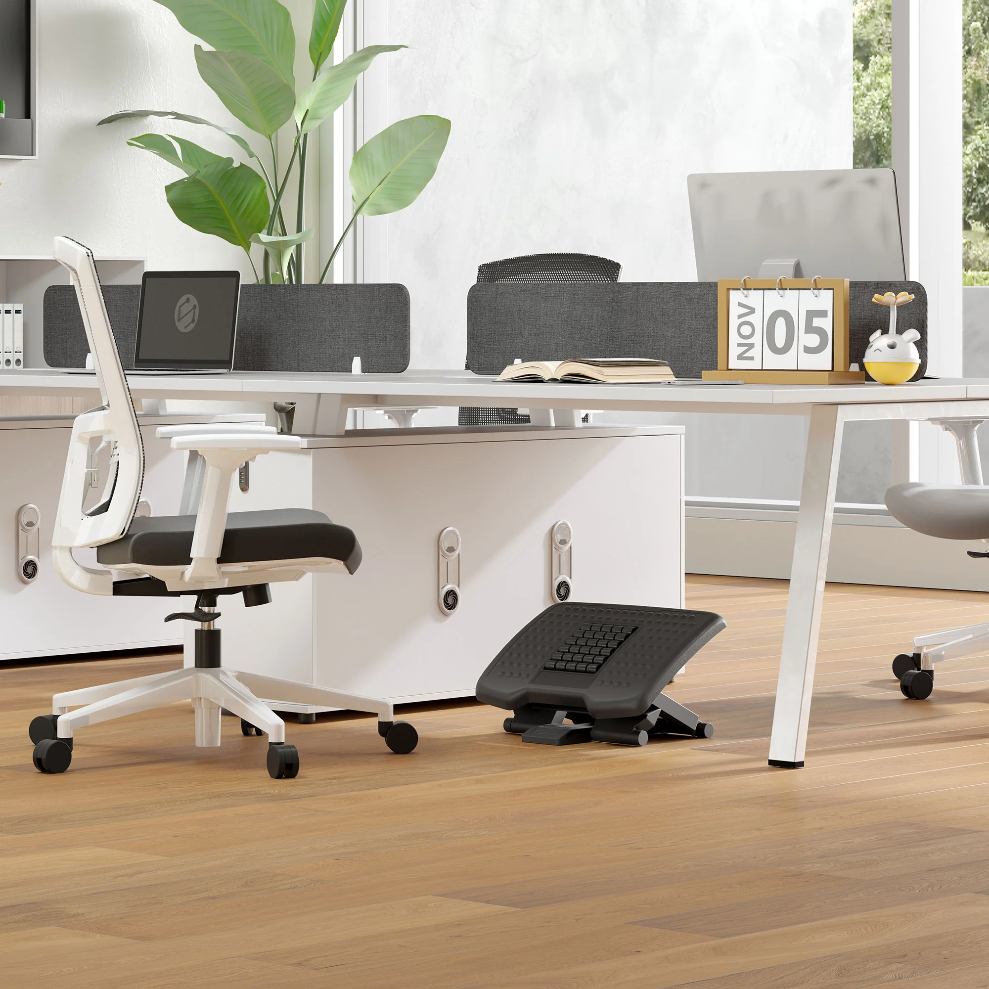 Foot Rest For Under Desk With Massage Function, Adjustable Angle And Height - Image 9