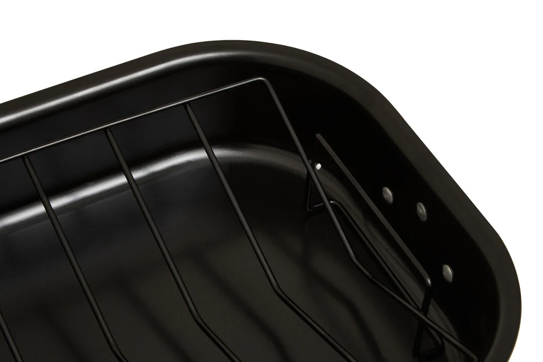 From Scratch Large Black Roasting Tin With Rack - Image 5
