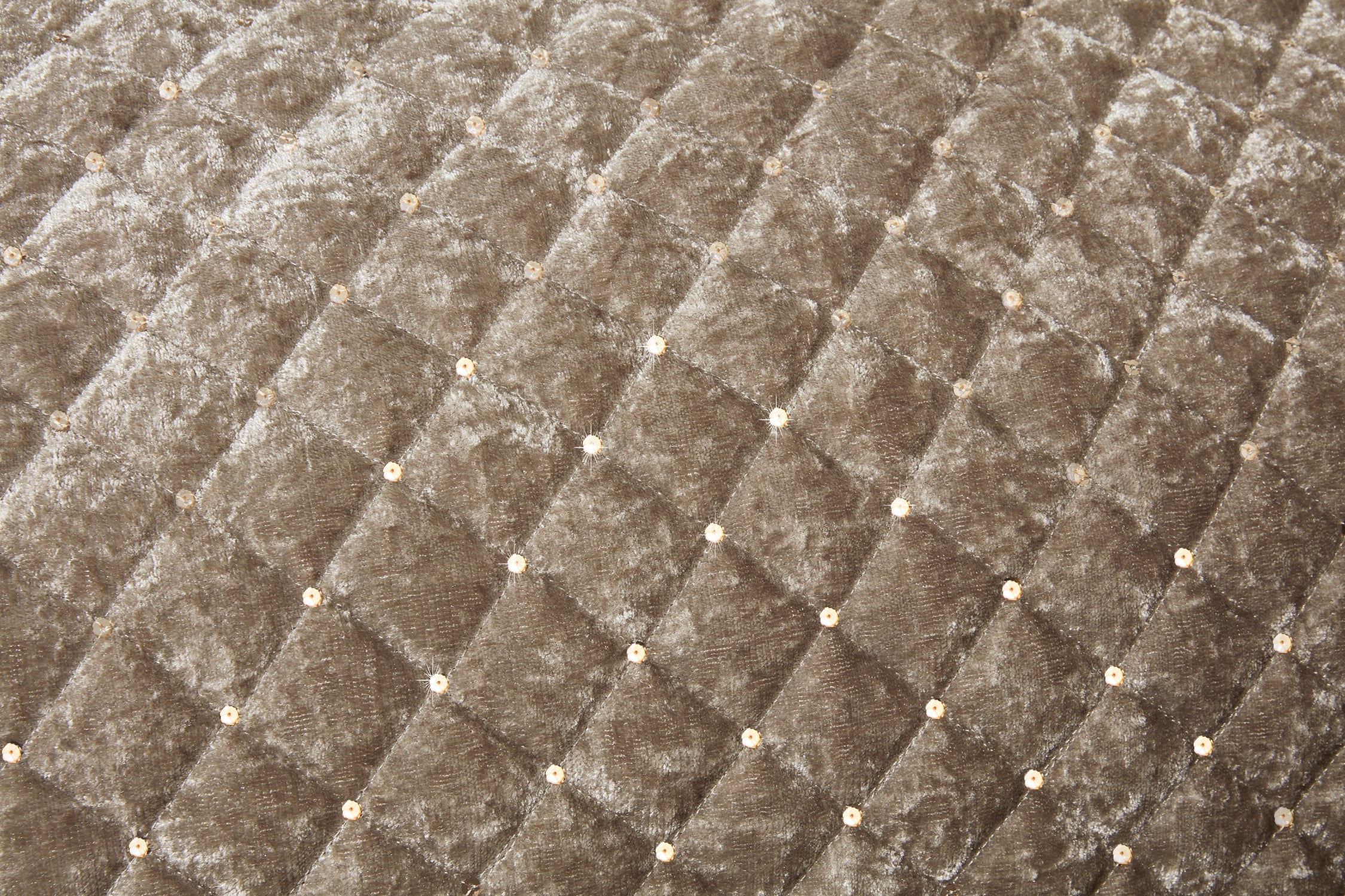 Glamour - Quilted Sequin Velvet Duvet Set In Mink - Super King Size - Image 4