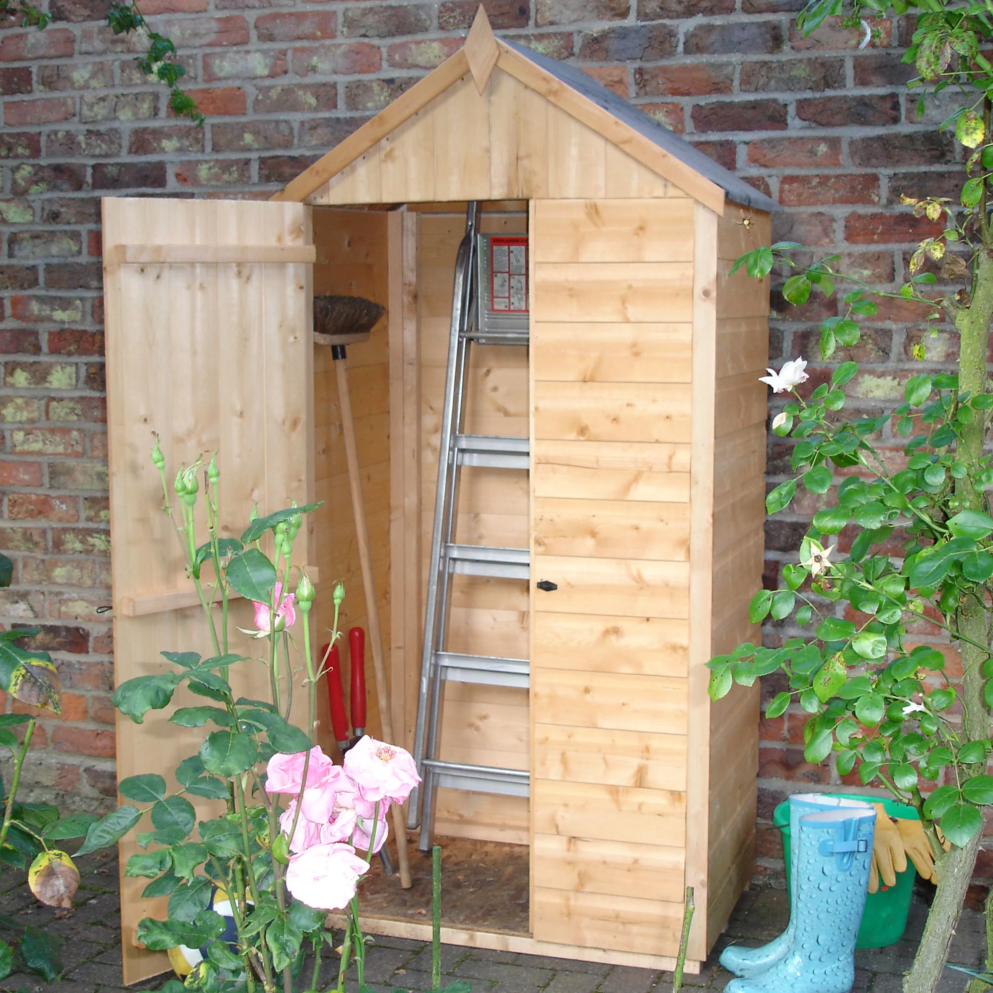 Handy Store In Shiplap - Image 2