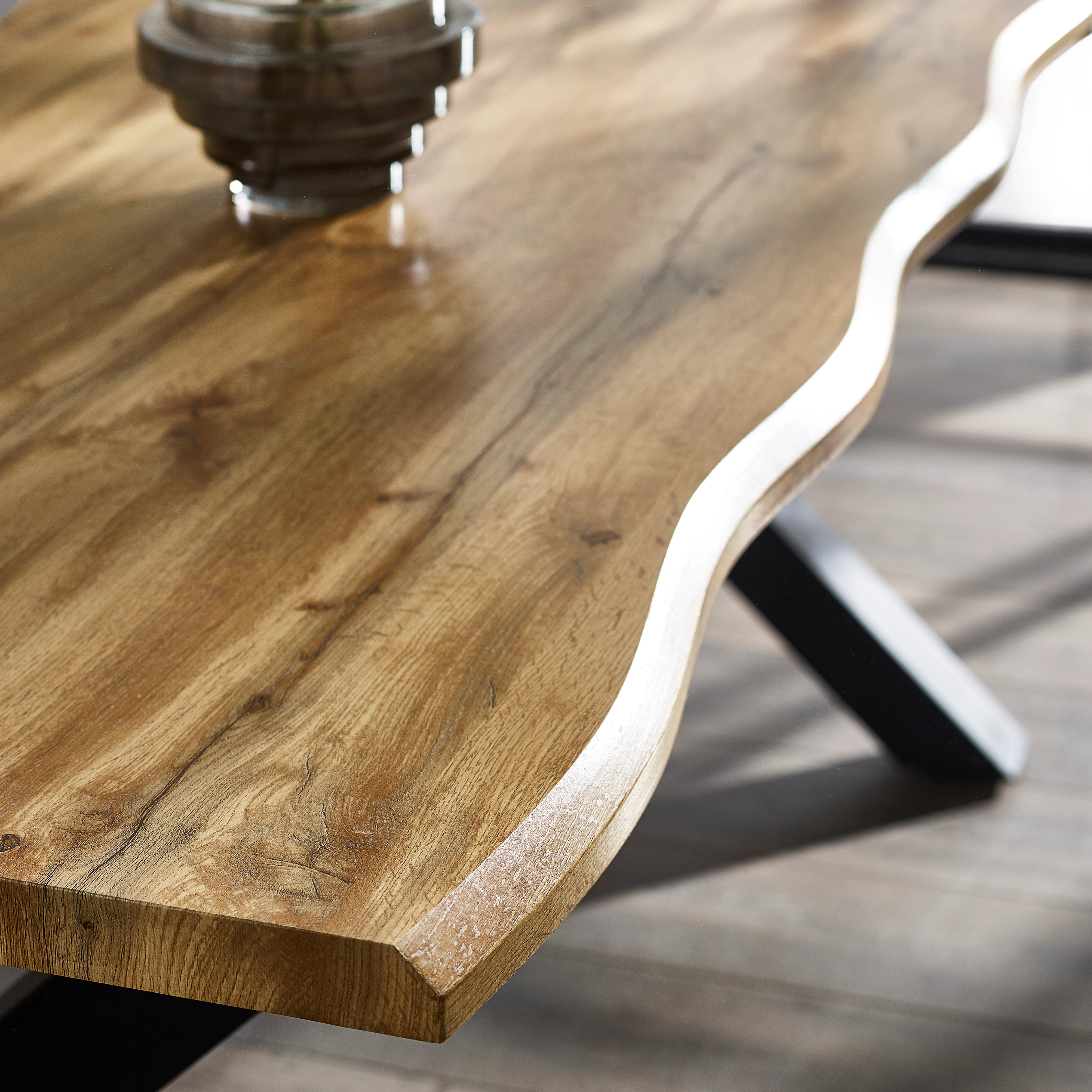 Harvey Dining Table - Image 4