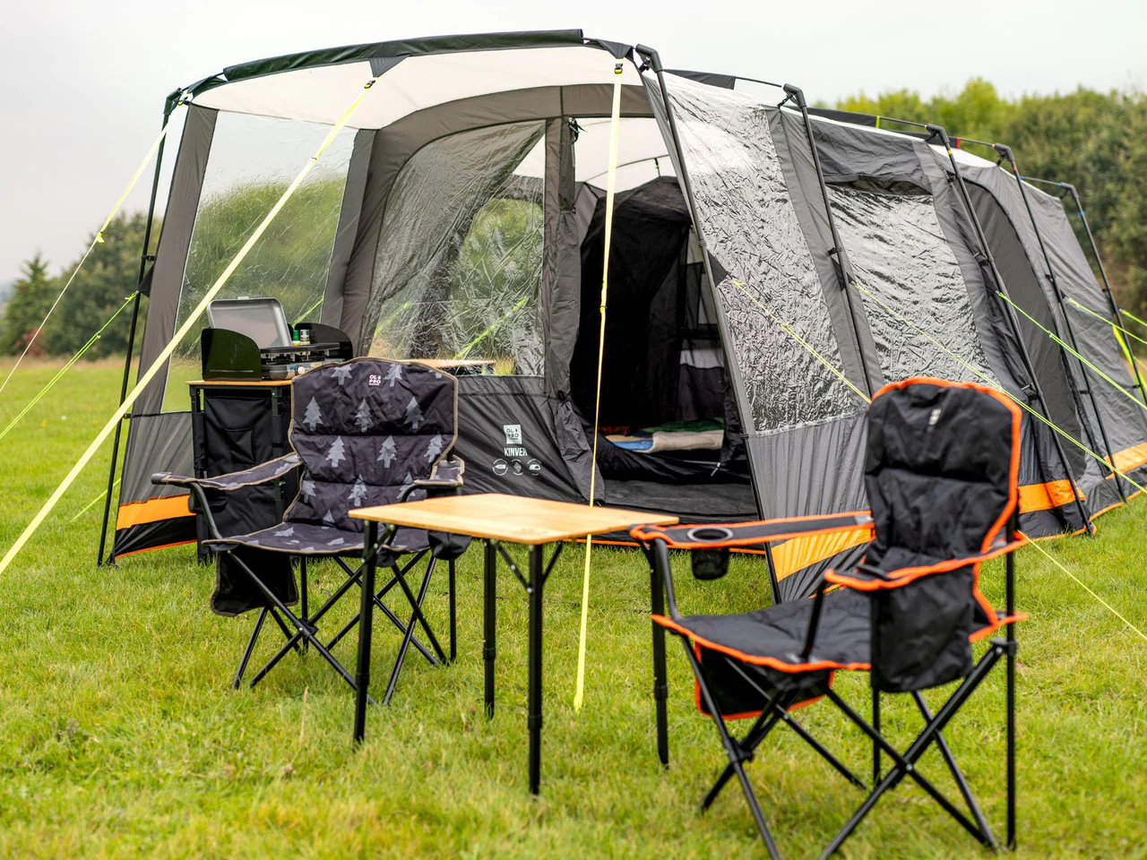 Henwick Padded Folding Camp Chair Orange & Black - Image 4