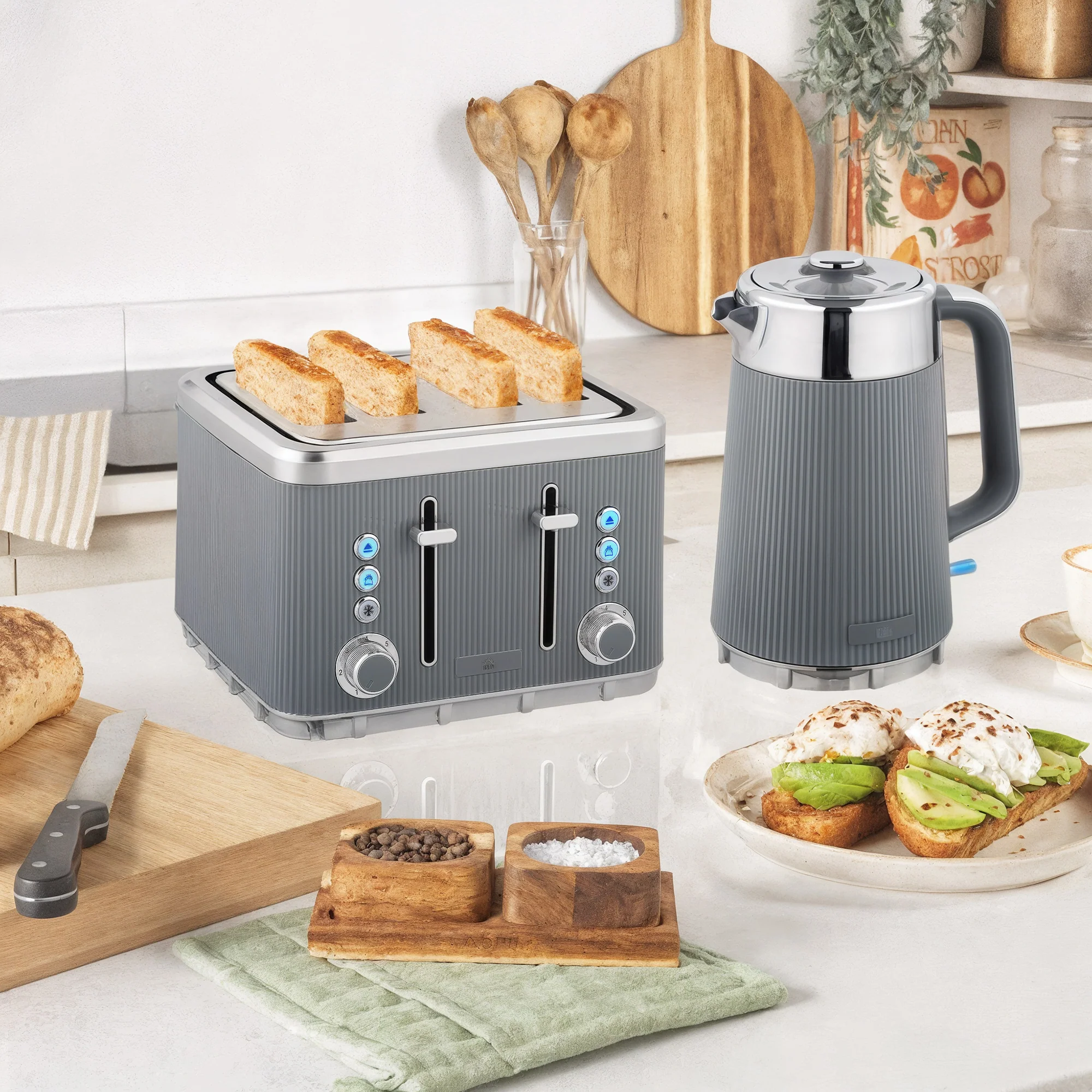 HOMCOM 1.7L 3000W Rapid Boil Kettle And 4 Slice Toaster Set Crumb Tray - Image 2