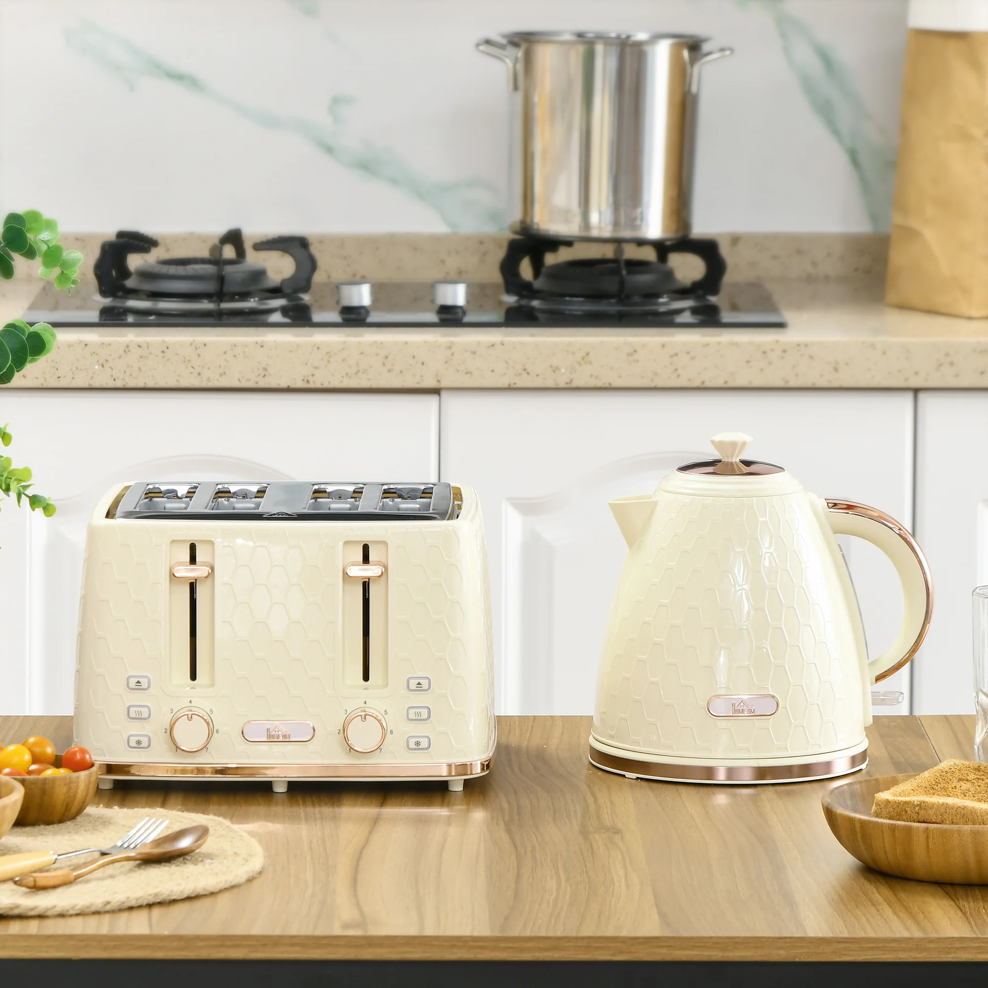 HOMCOM 1.7L Kettle And Toaster Set With Defrost Reheat And Crumb Tray Beige - Image 7