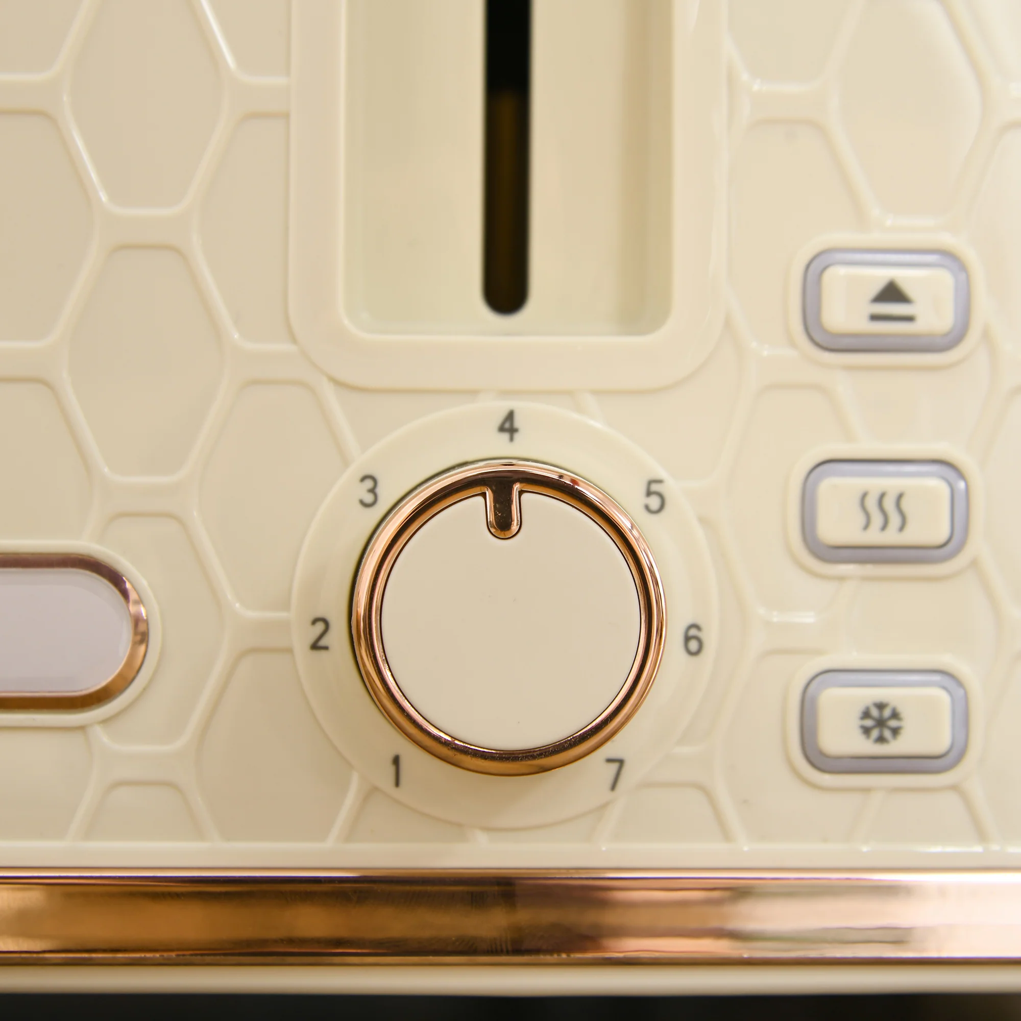 HOMCOM 1.7L Kettle And Toaster Set With Defrost Reheat And Crumb Tray Beige - Image 9