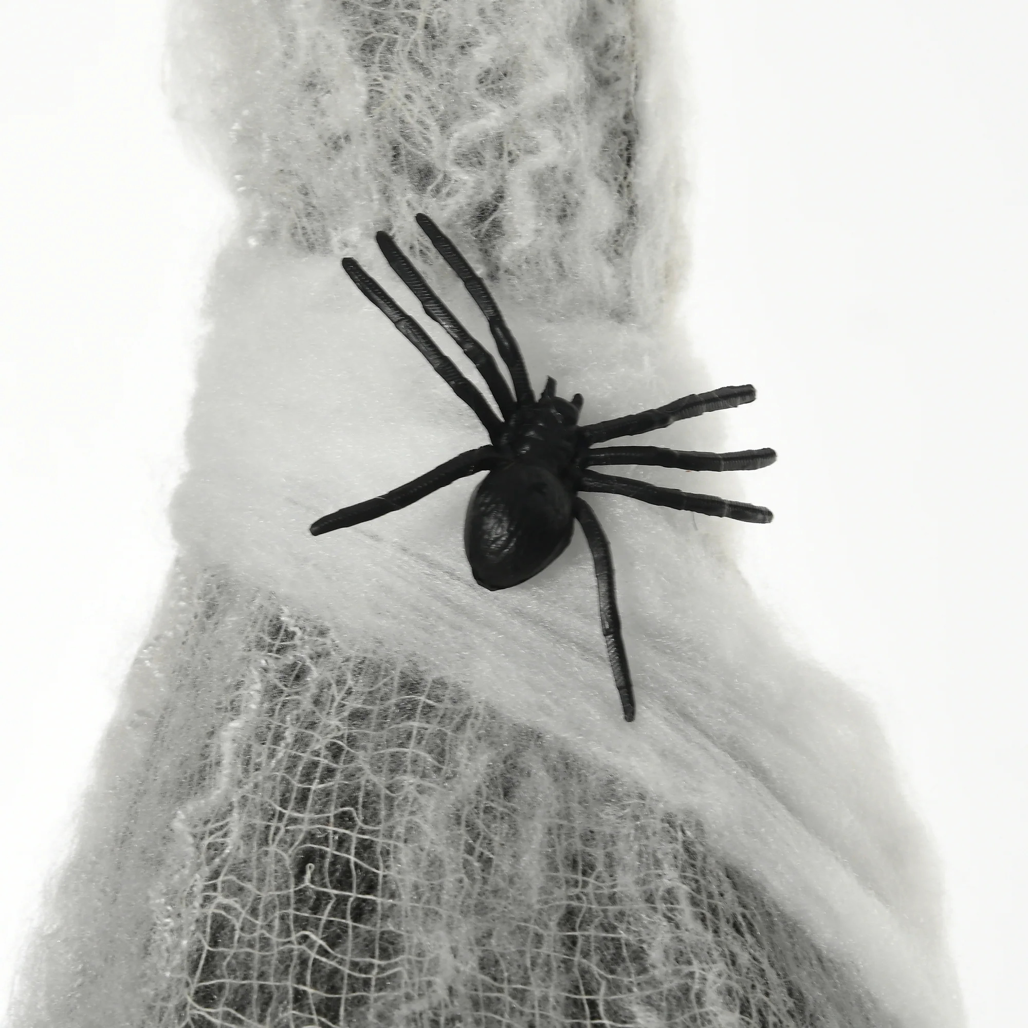HOMCOM 5.5ft Animated Halloween Decoration Hanging Mummy with Spider Web - Image 9