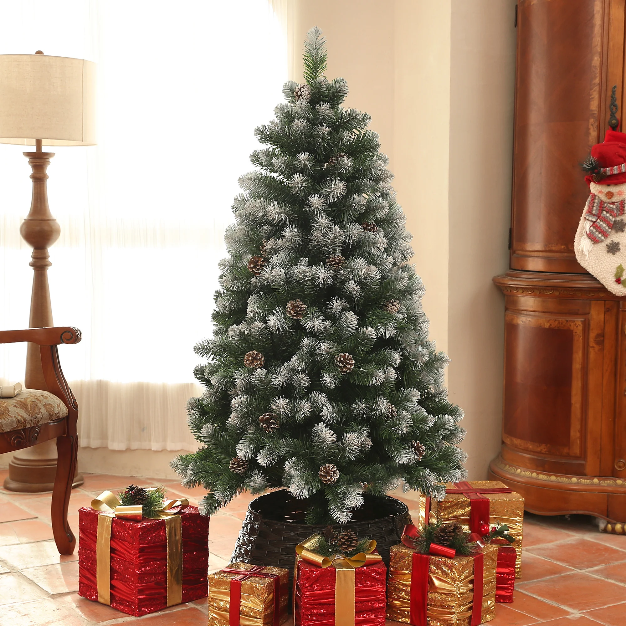 HOMCOM 5ft Artificial Pine Christmas Tree With Pinecones, Steel Base - Image 2