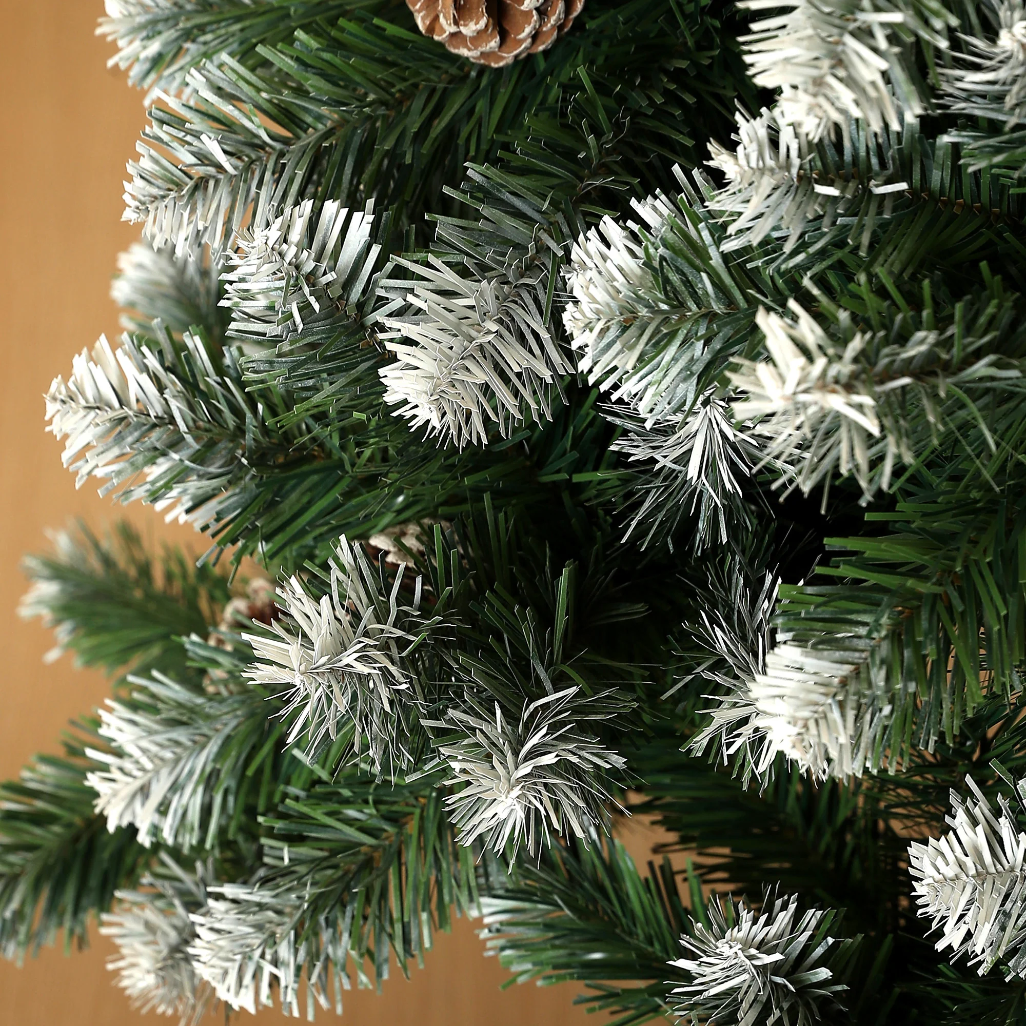 HOMCOM 5ft Artificial Pine Christmas Tree With Pinecones, Steel Base - Image 9