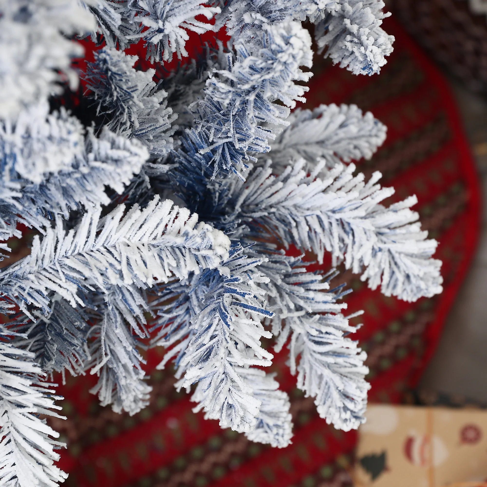 HOMCOM 6 Foot Artificial Blue Snow Flocked Christmas Tree With Hinged Branches - Image 9