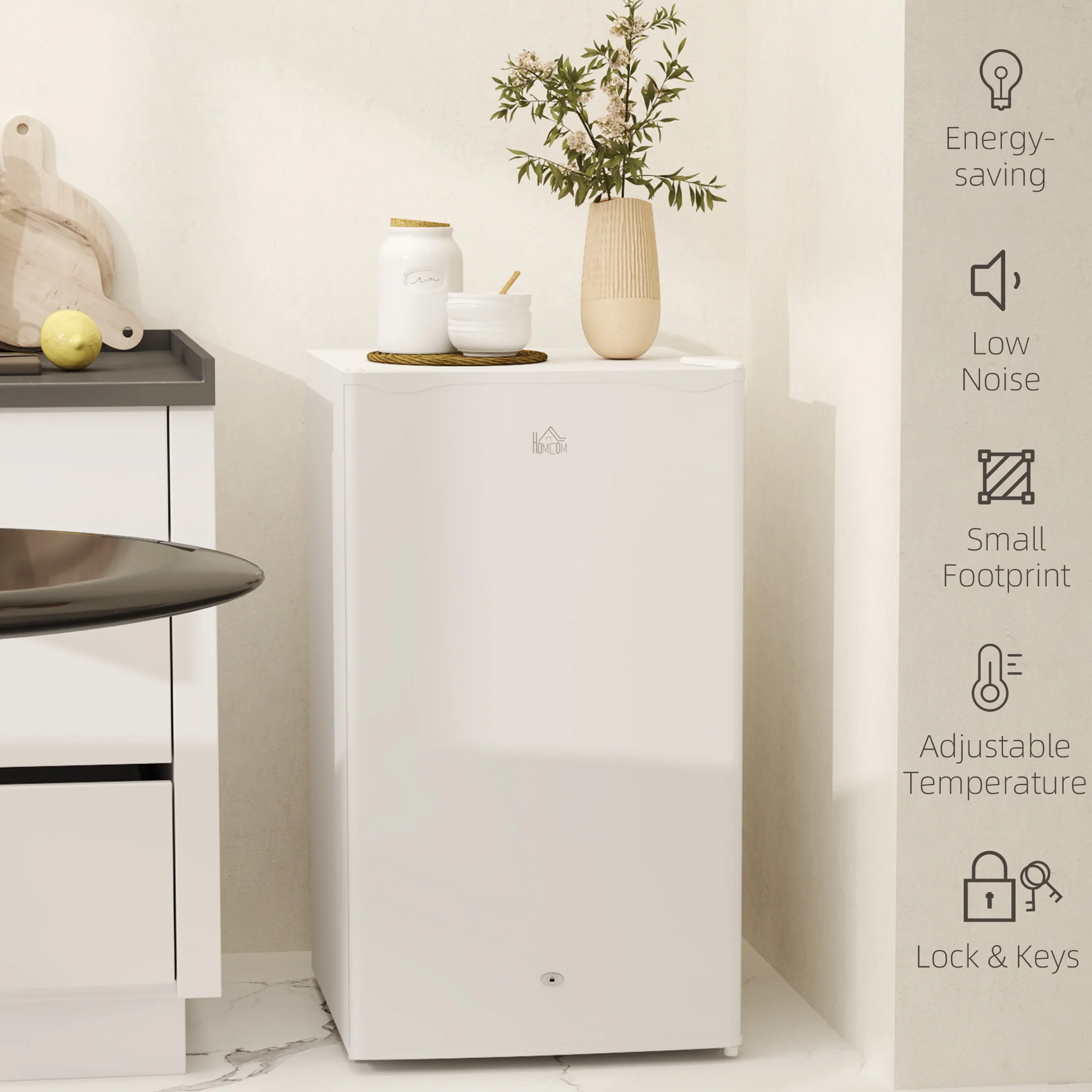 HOMCOM 91L Freestanding Under Counter Fridge With Lock - Image 17