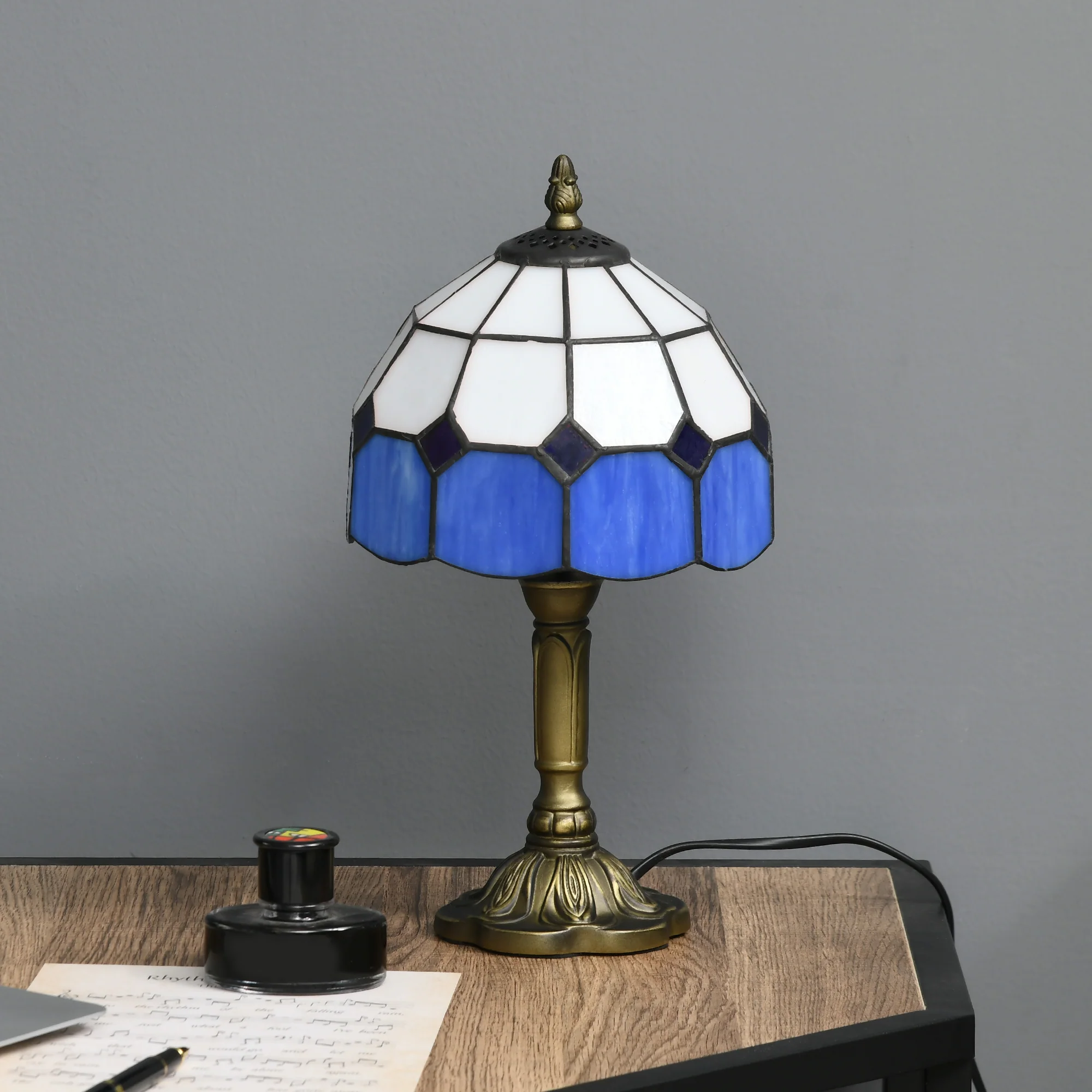 HOMCOM Antique Table Lamp, For Bedroom Bedside, Bulb Not Included, Blue - Image 6