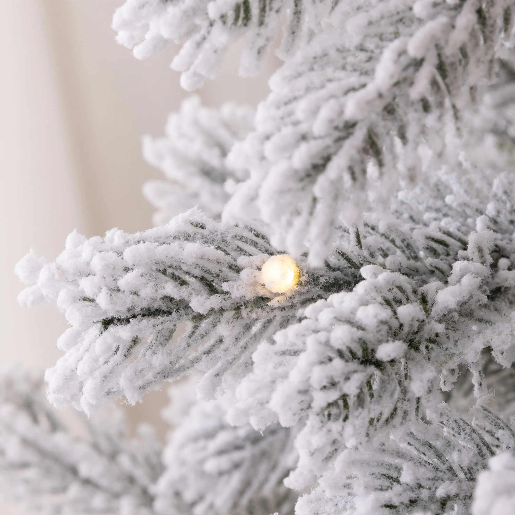 HOMCOM Artificial Christmas Tree With Realistic Snow Branches, LED Lights - Image 9