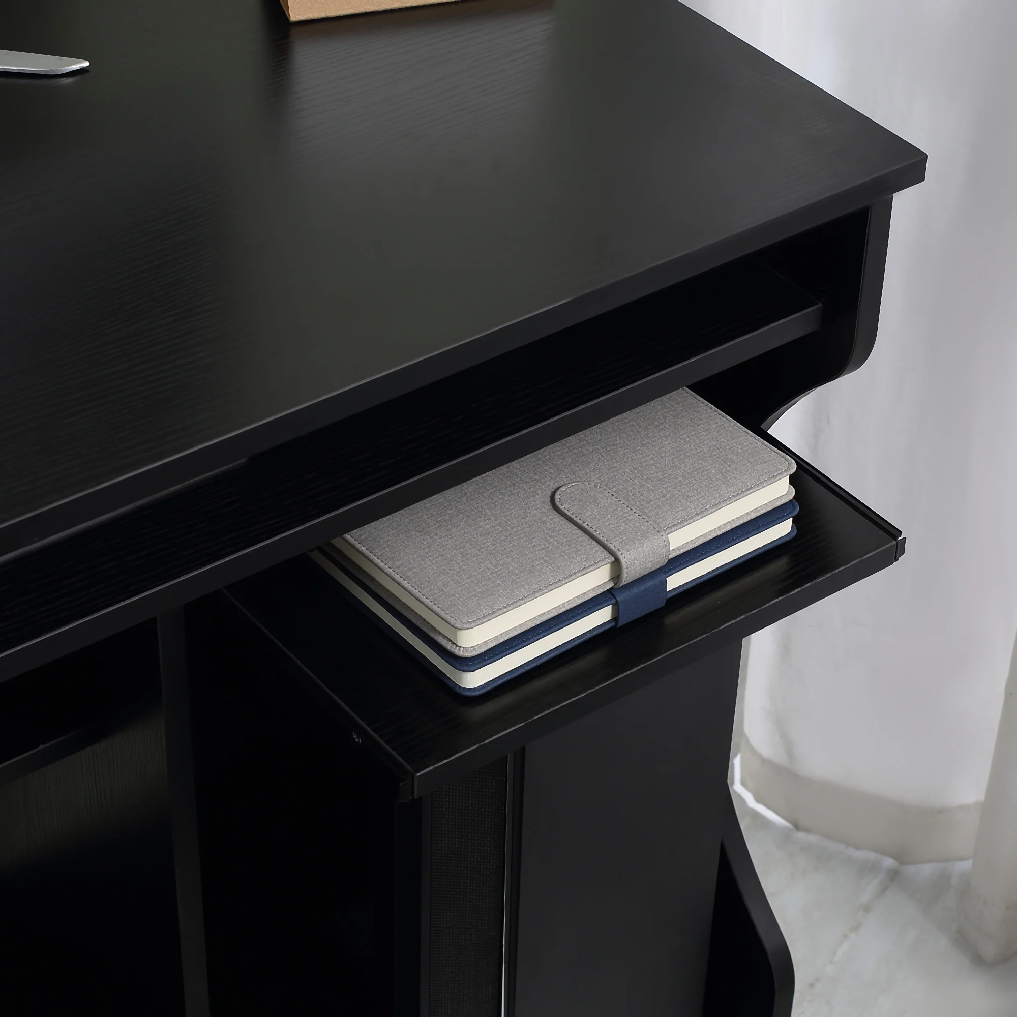 HOMCOM Computer Table Study Desk with Sliding Keyboard Tray, Black - Image 9