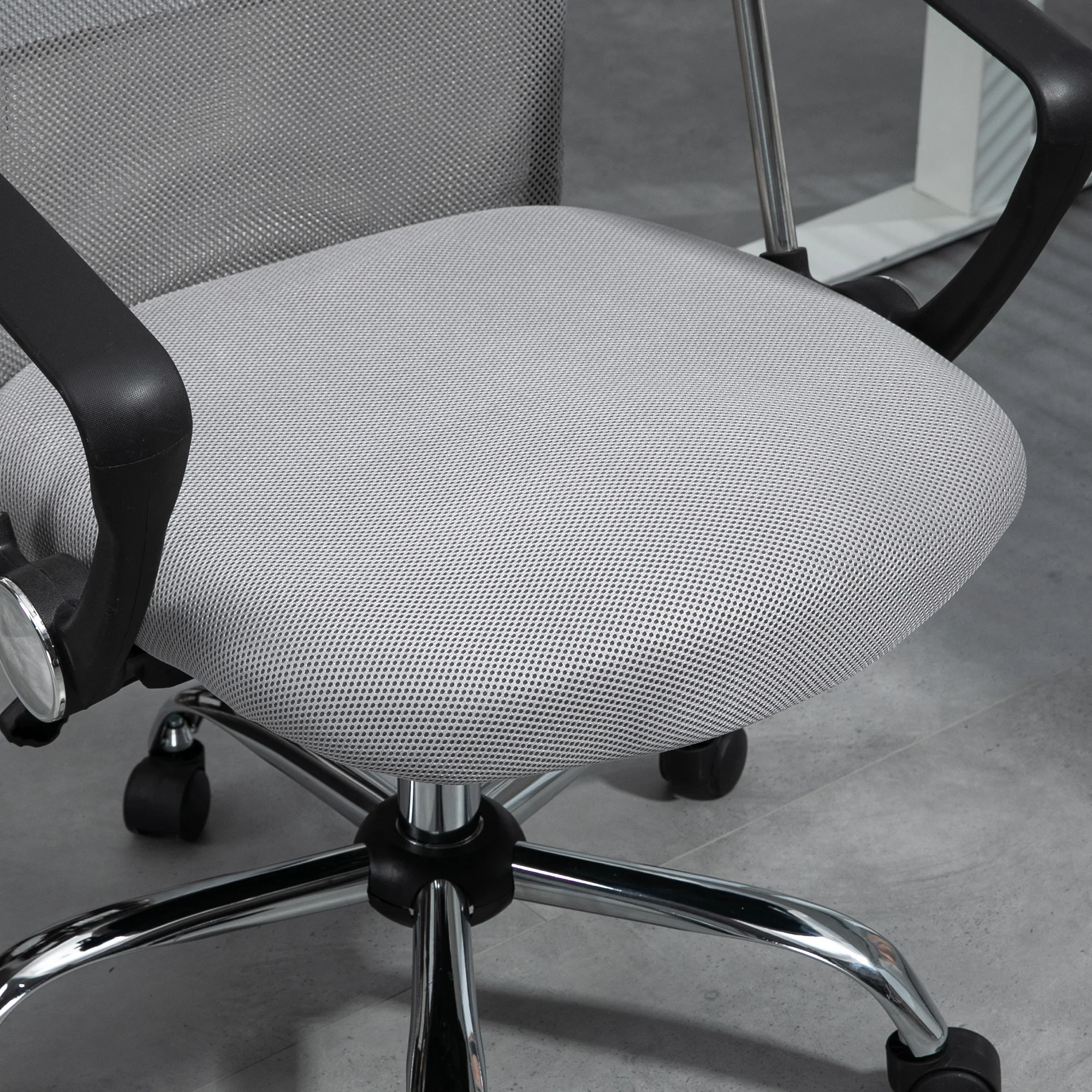 HOMCOM Executive Office Chair High Back Mesh Back Seat Desk Chairs, Light Grey - Image 9