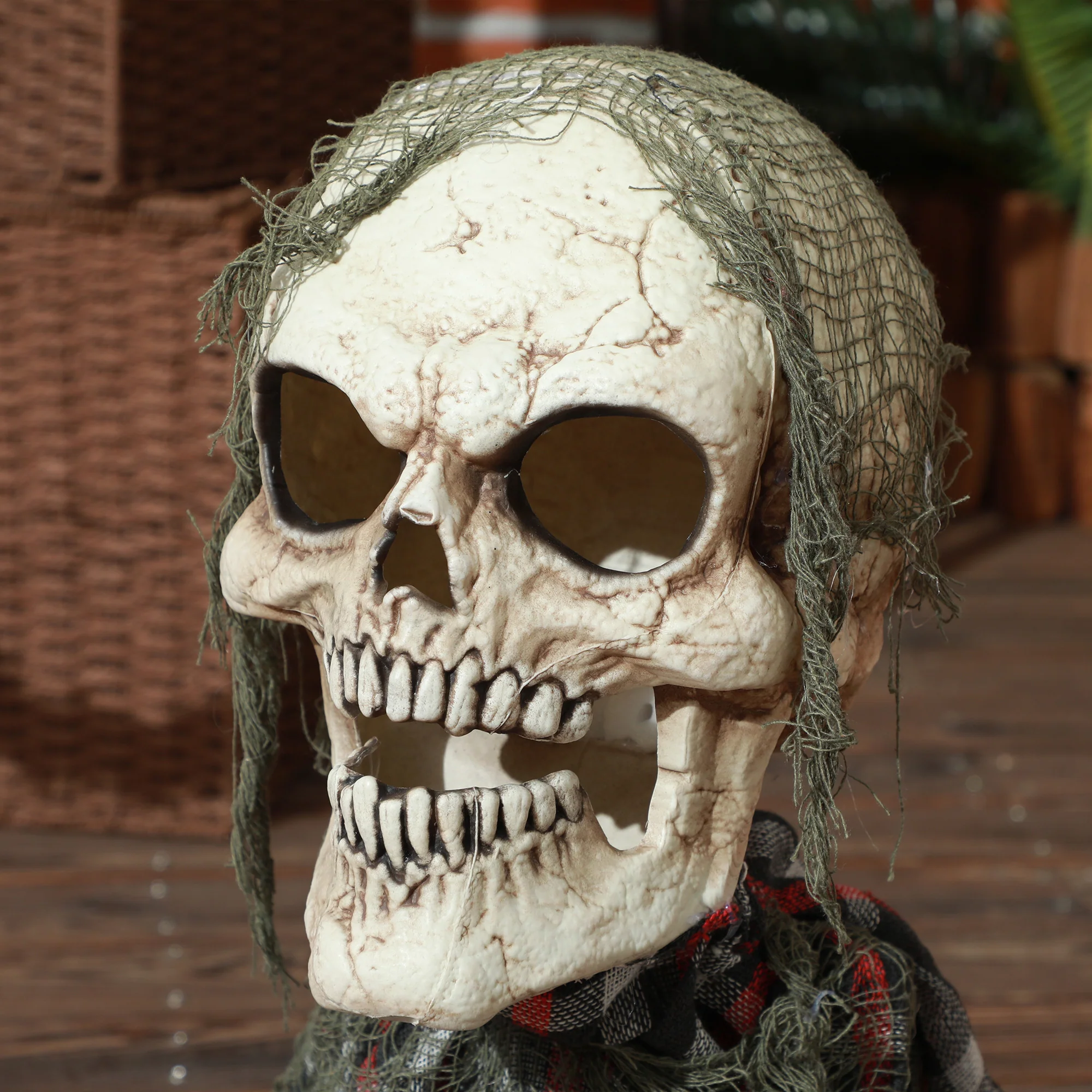 HOMCOM Groundbreaker Skeleton Halloween Animatronic Prop for Indoor Outdoor - Image 8