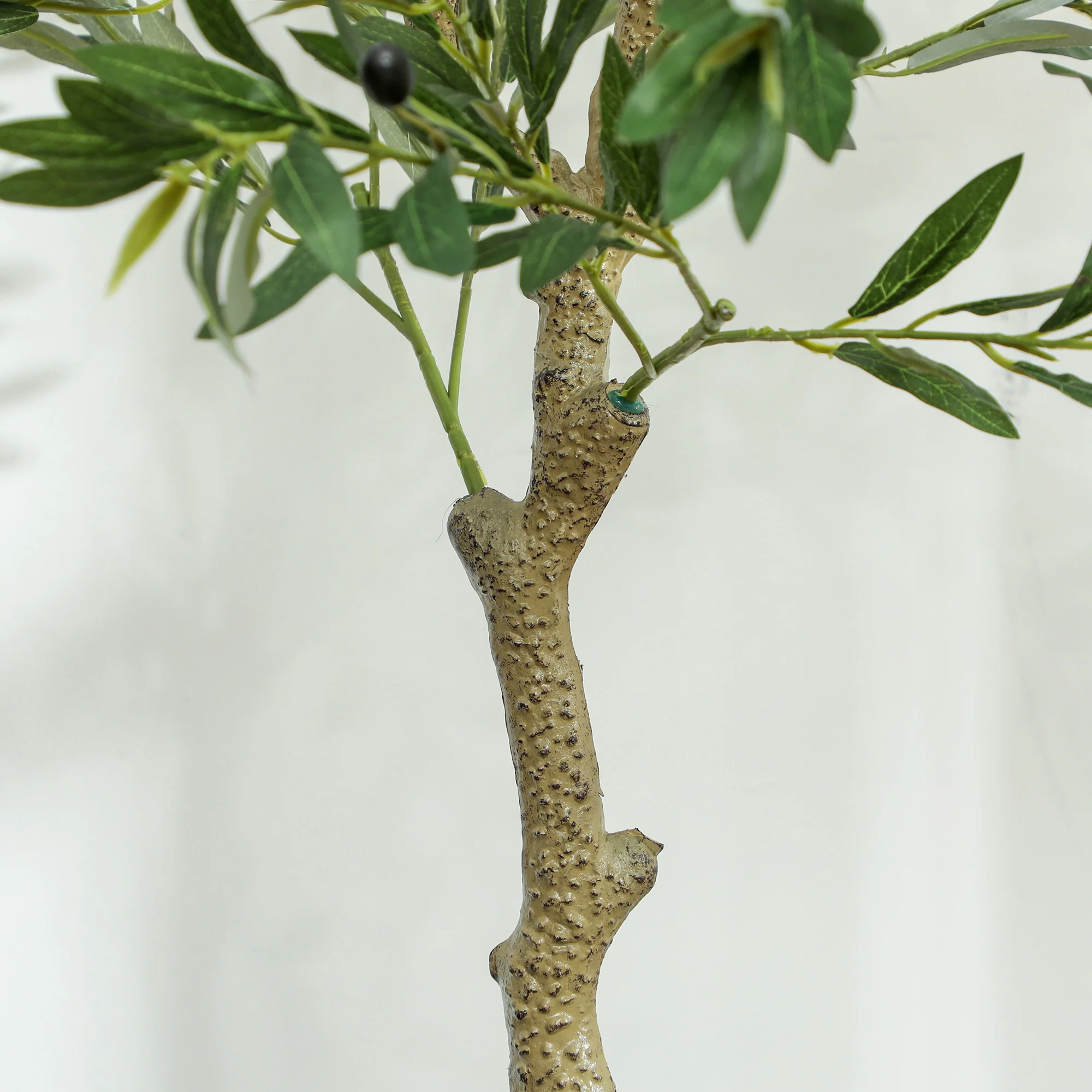 HOMCOM Indoor Artificial Plant, Faux Potted Silk Olive Tree - Image 9