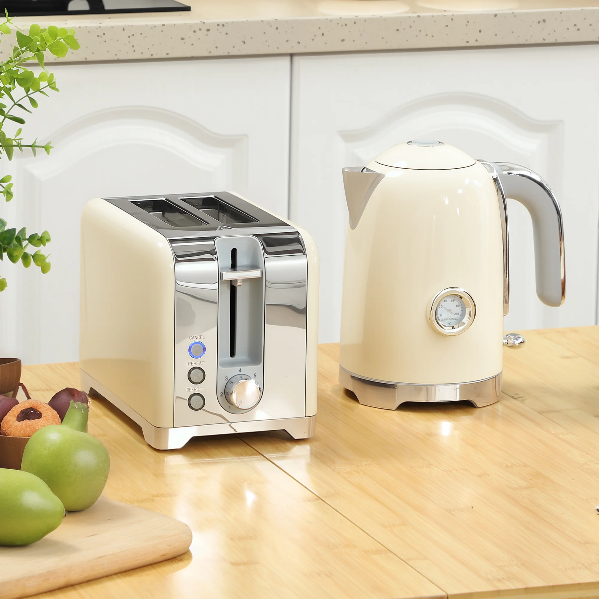 HOMCOM Kettle And Toaster Set With Temperature Gauge, Crumb Tray - Image 11
