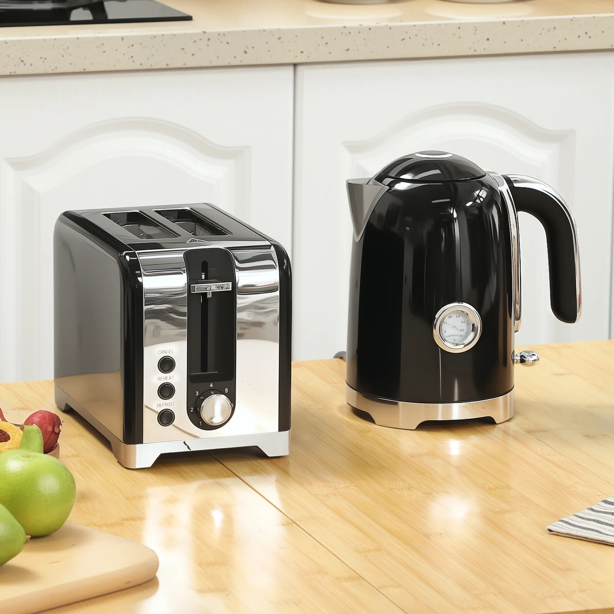 HOMCOM Kettle And Toaster Set With Temperature Gauge, Crumb Tray - Image 2