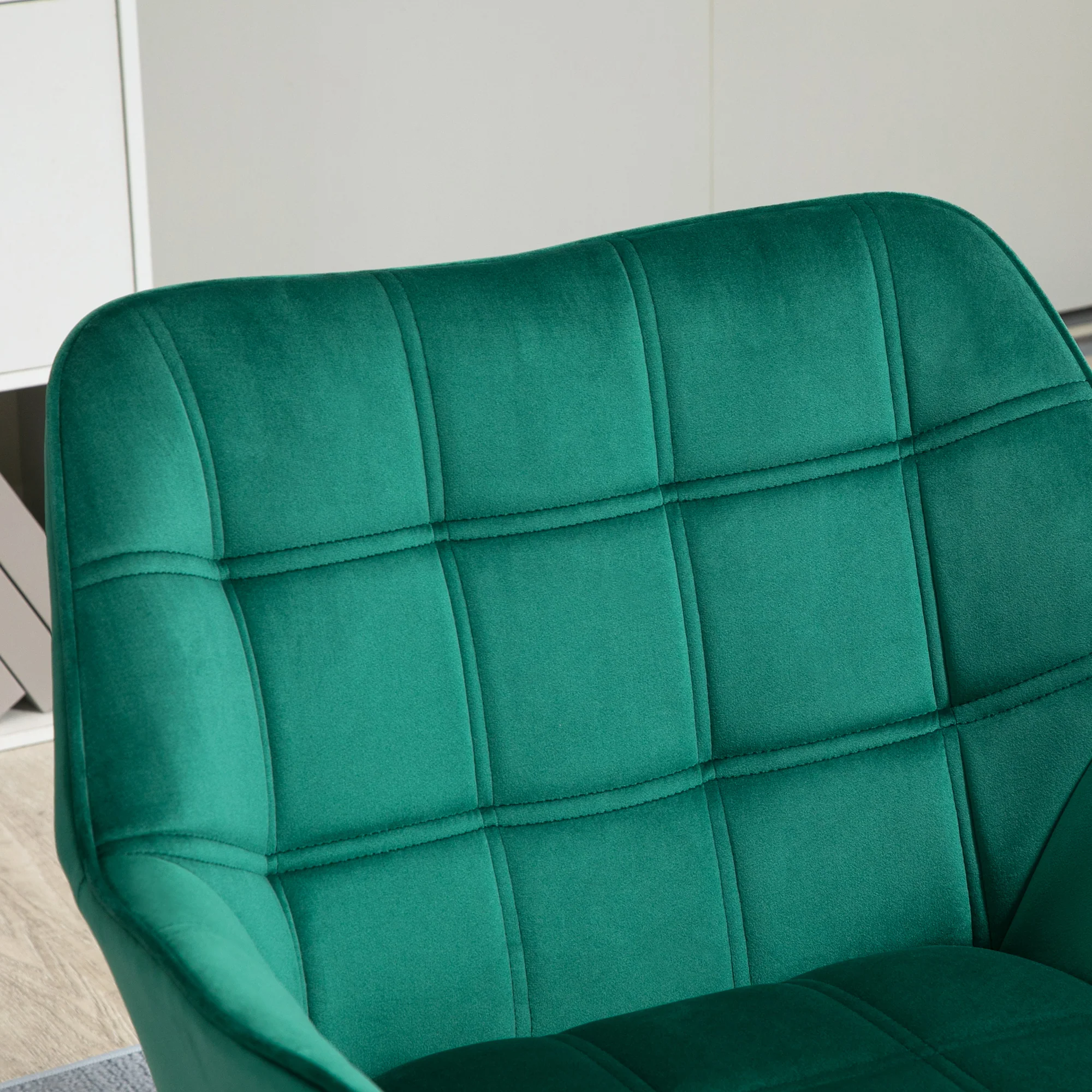 HOMCOM Luxe Velvet-Feel Accent Chair w/ Wide Arms Slanted Back Wood Legs Green - Image 7