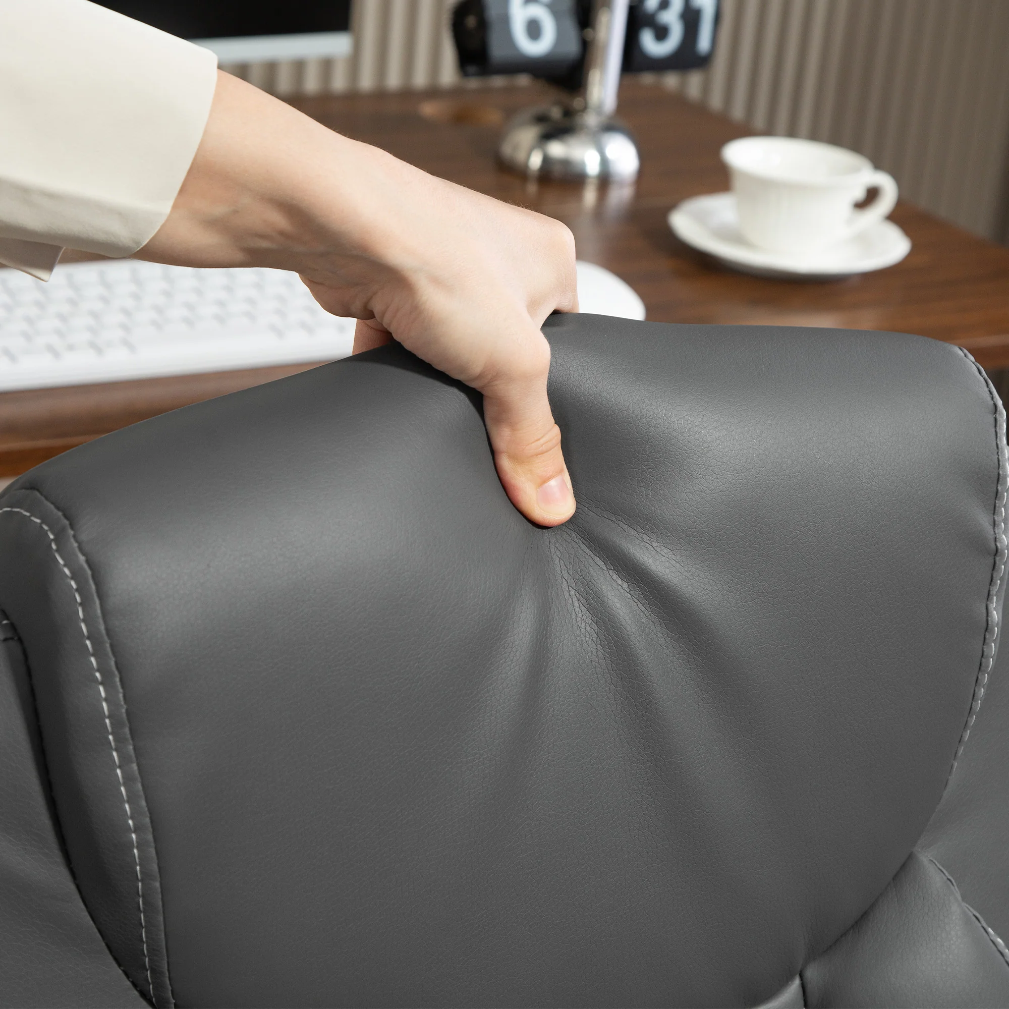 HOMCOM PU Leather Office Desk Chair With Thick Cushion - Image 27