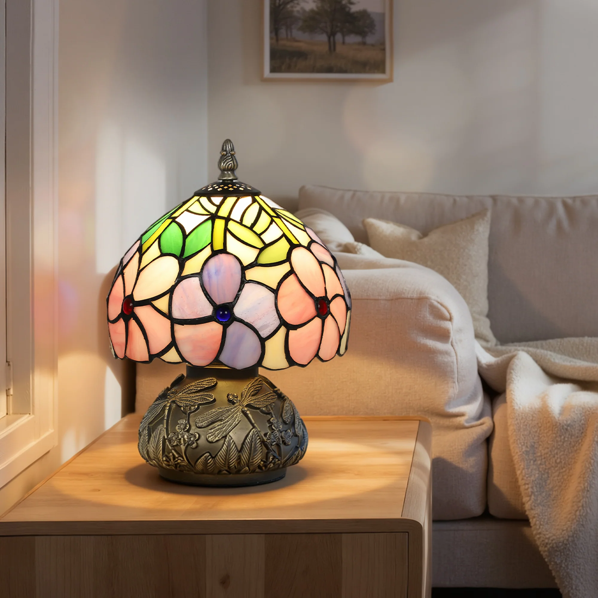 HOMCOM Stained Glass Bedside Lamp, Tiffany Style Table Lamp for Bedroom - Image 9