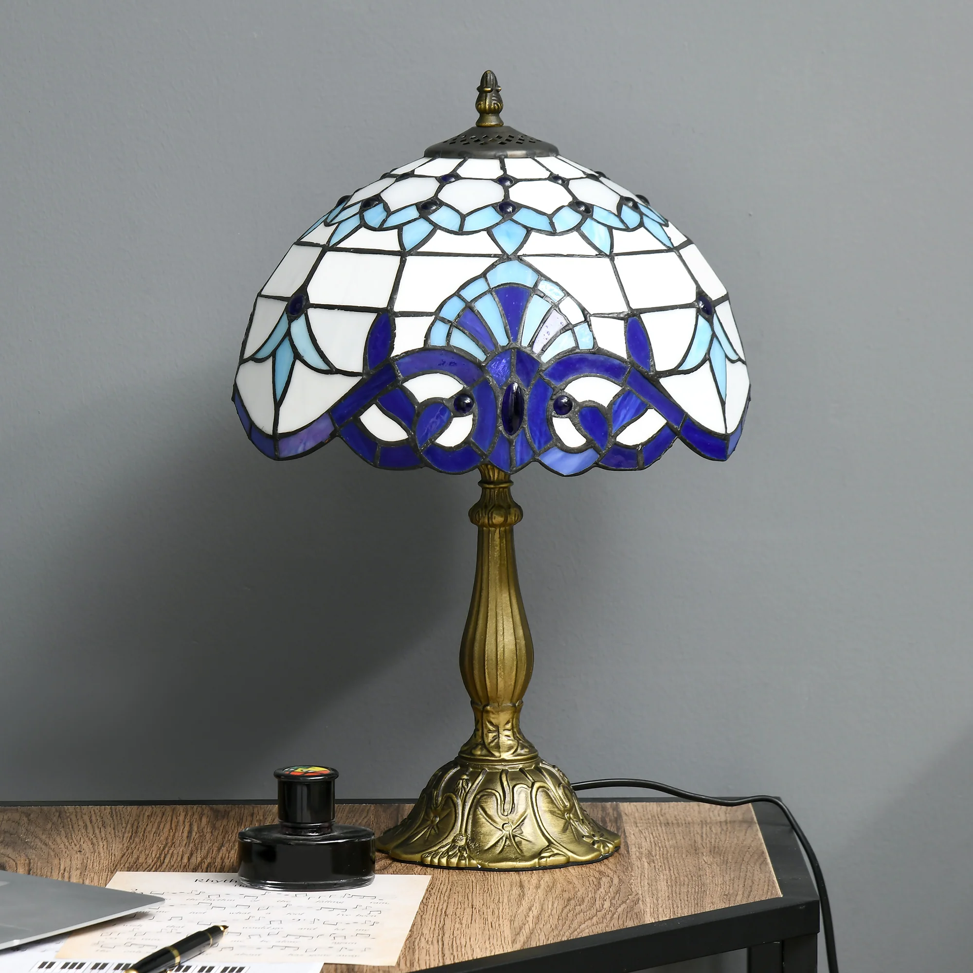 HOMCOM Stained Glass Table Lamp, For Bedroom Bedside, Bulb Not Included - Image 7