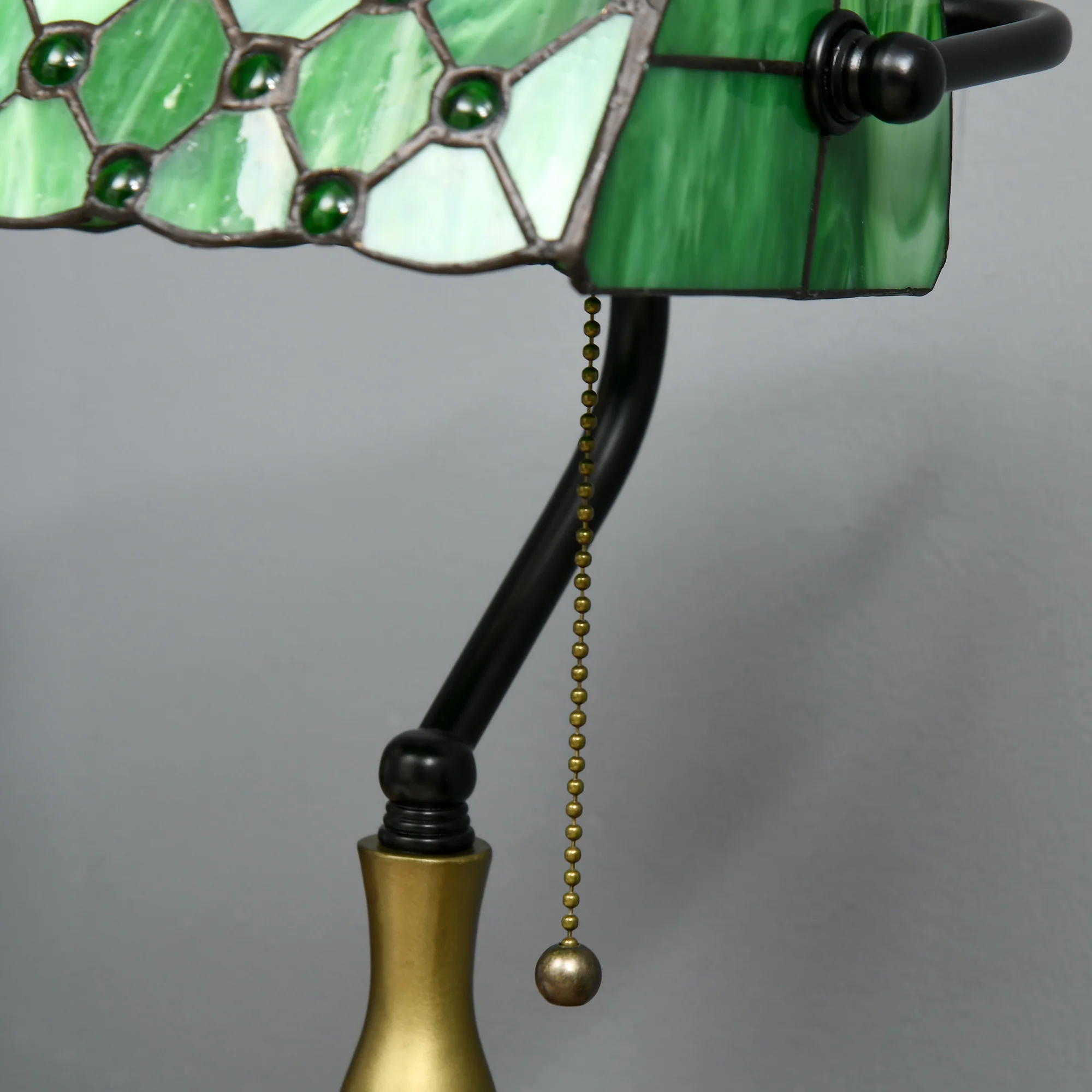 HOMCOM Stained Green Glass Table Lamp, For Bedroom Bedside, Bulb Not Included - Image 8