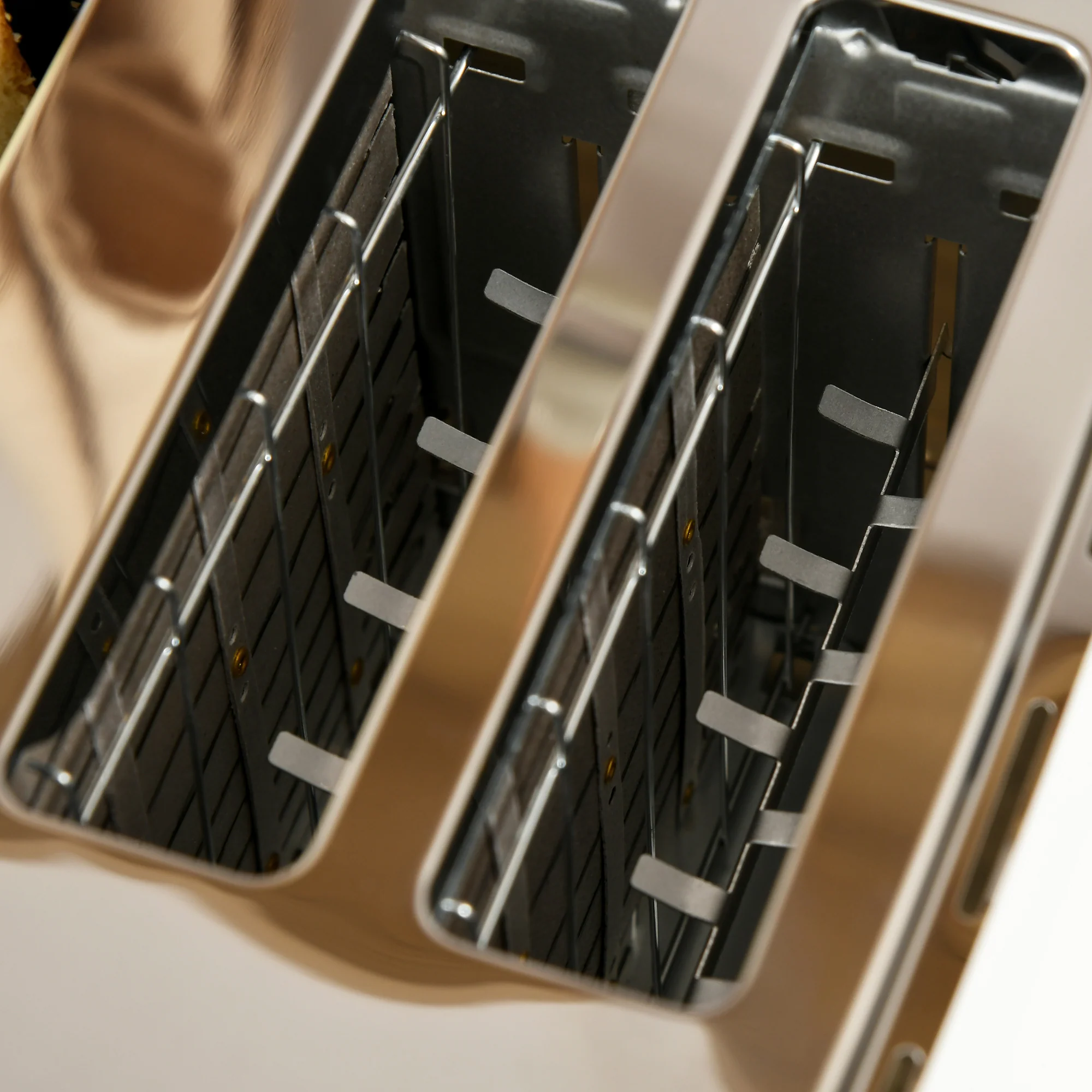 HOMCOM Toaster with 4 Slot, 7 Browning Levels, 1600W, Ripple - Image 17