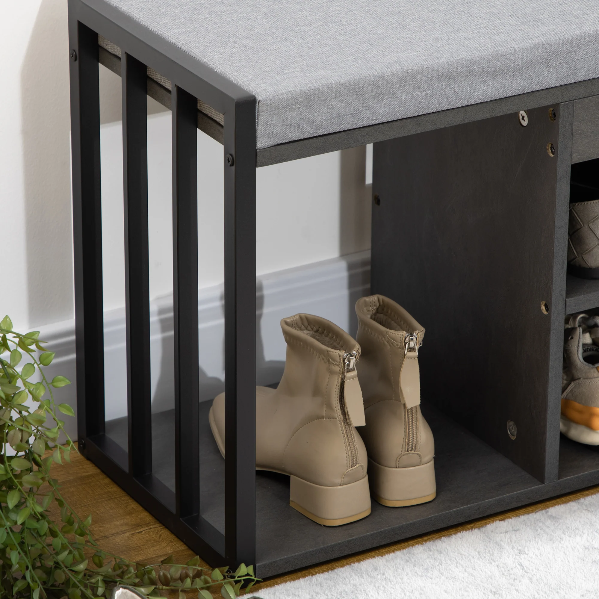 HOMCOM Upholstered Entryway Shoe Bench with Storage Open Shelves, Grey - Image 7