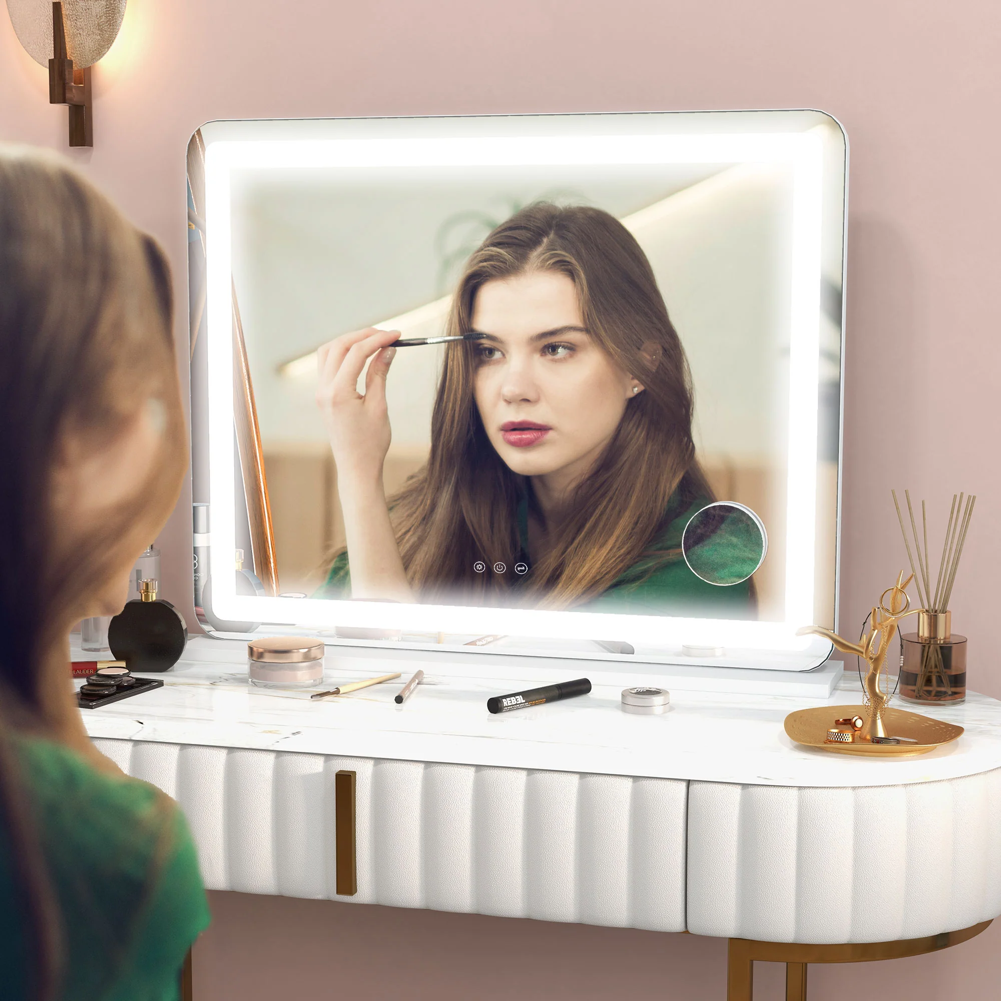 HOMCOM Vanity Mirror with Lights, 10X Magnifying, USB Charging Port, White - Image 2