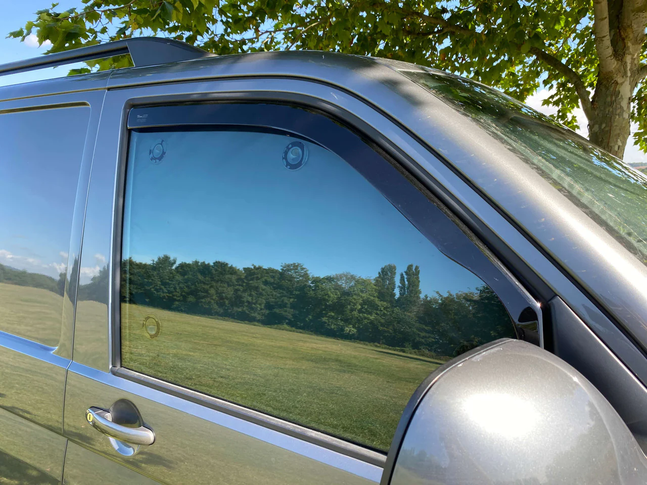 Internal Blackout Insulated Blind Set for VW T5/T6 Campervans - Image 3