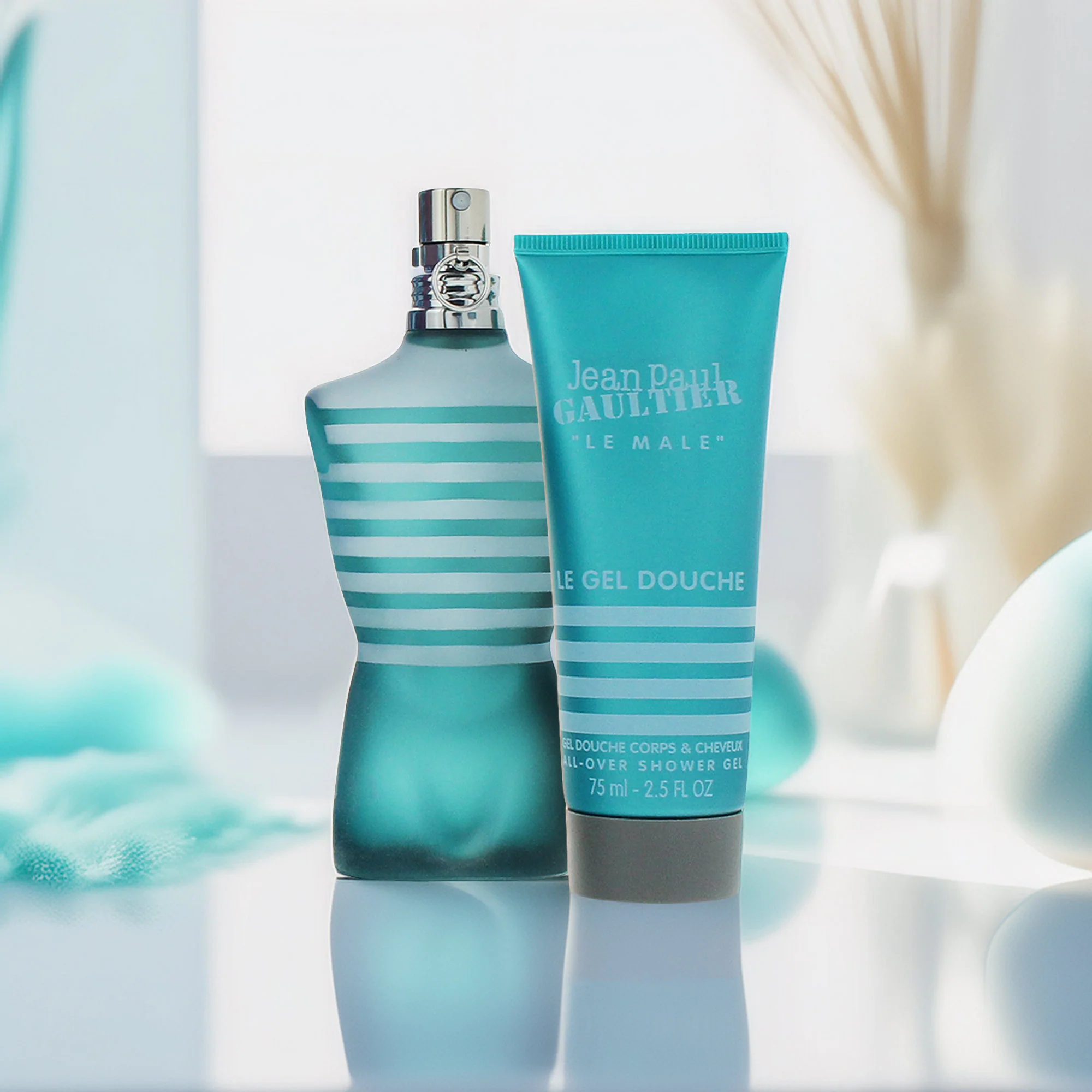 Jean Paul Gaultier Le Male 2 Piece Gift Set: Eau De Toilette 75ml - Shower Gel 75ml - Image 2