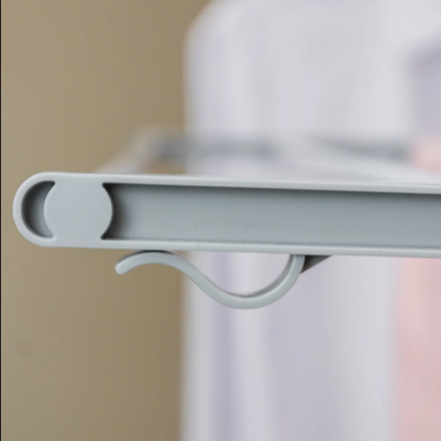 JVL Foldable 3 Tier Laundry Washing Clothes Drying Rack, 21M - Image 9